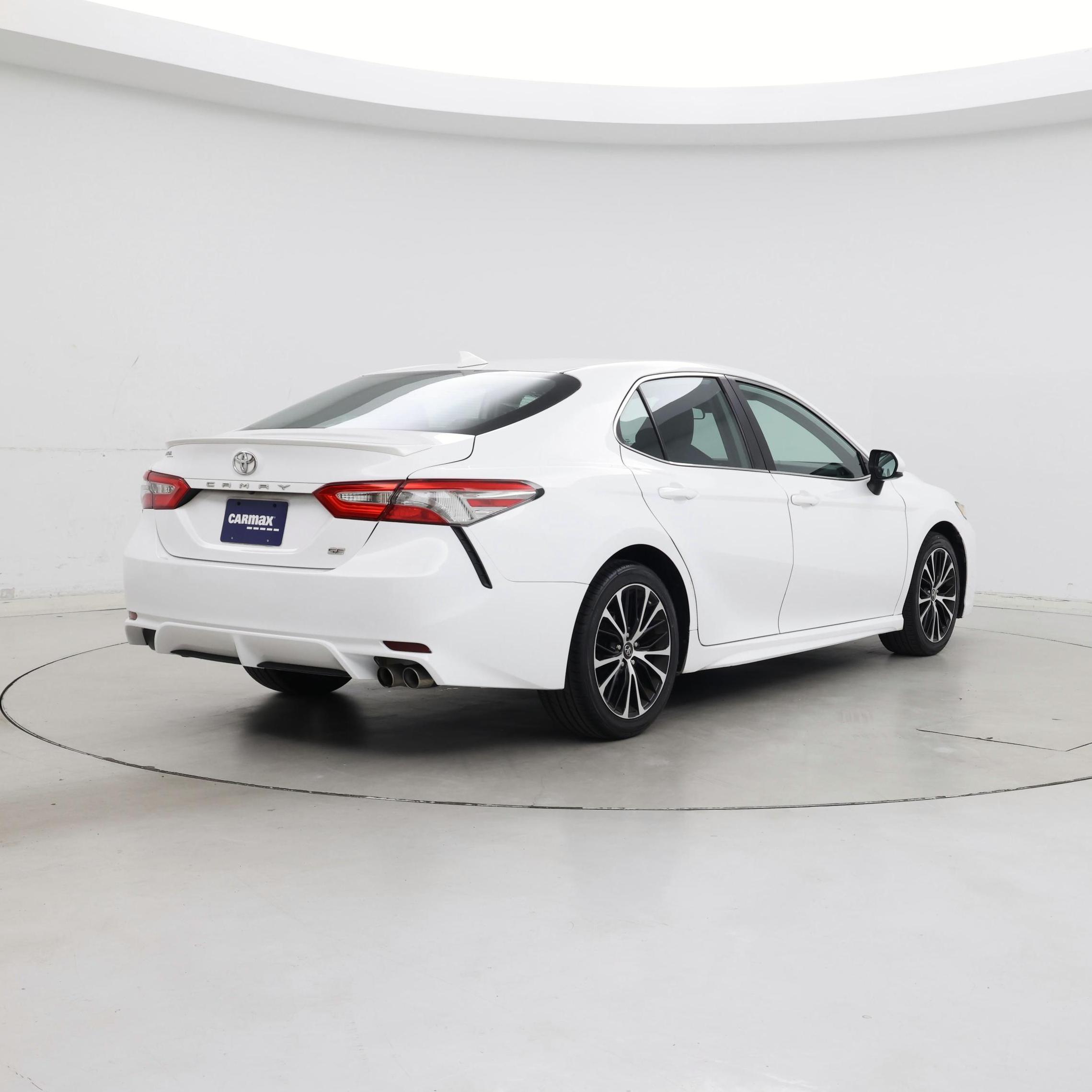Thumbnail: 2019 Toyota Camry - 8