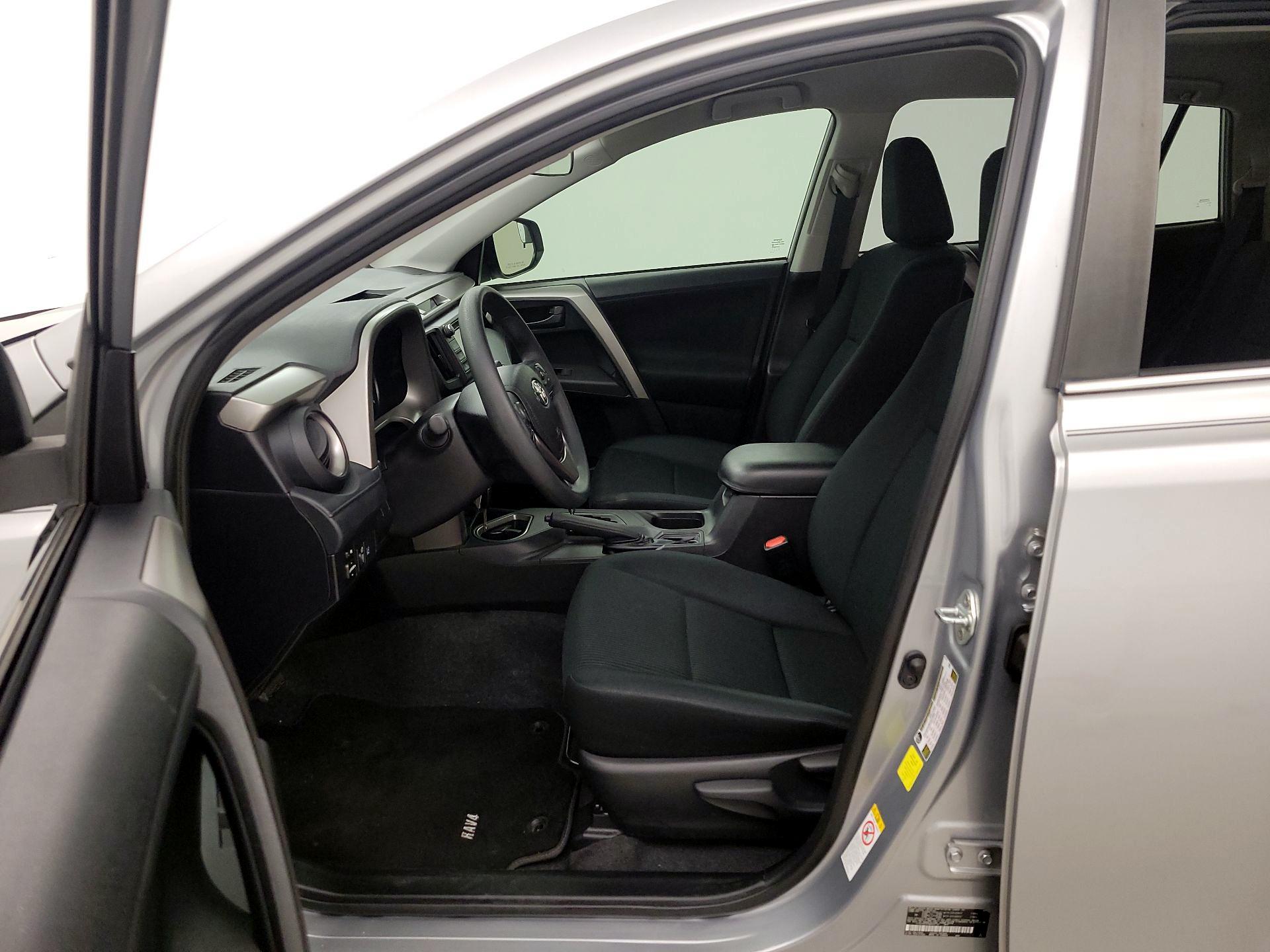 Thumbnail: 2017 Toyota RAV4 - 11