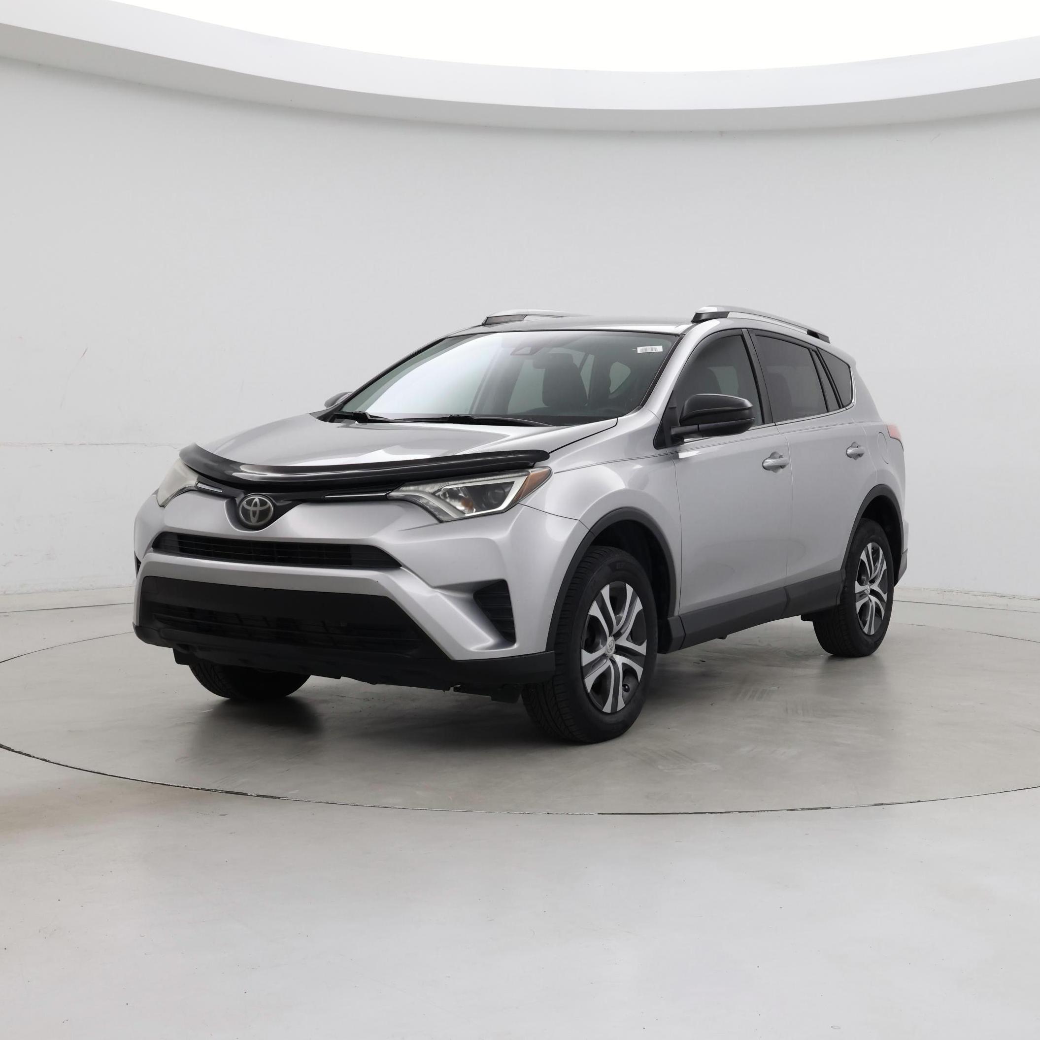 Thumbnail: 2017 Toyota RAV4 - 4
