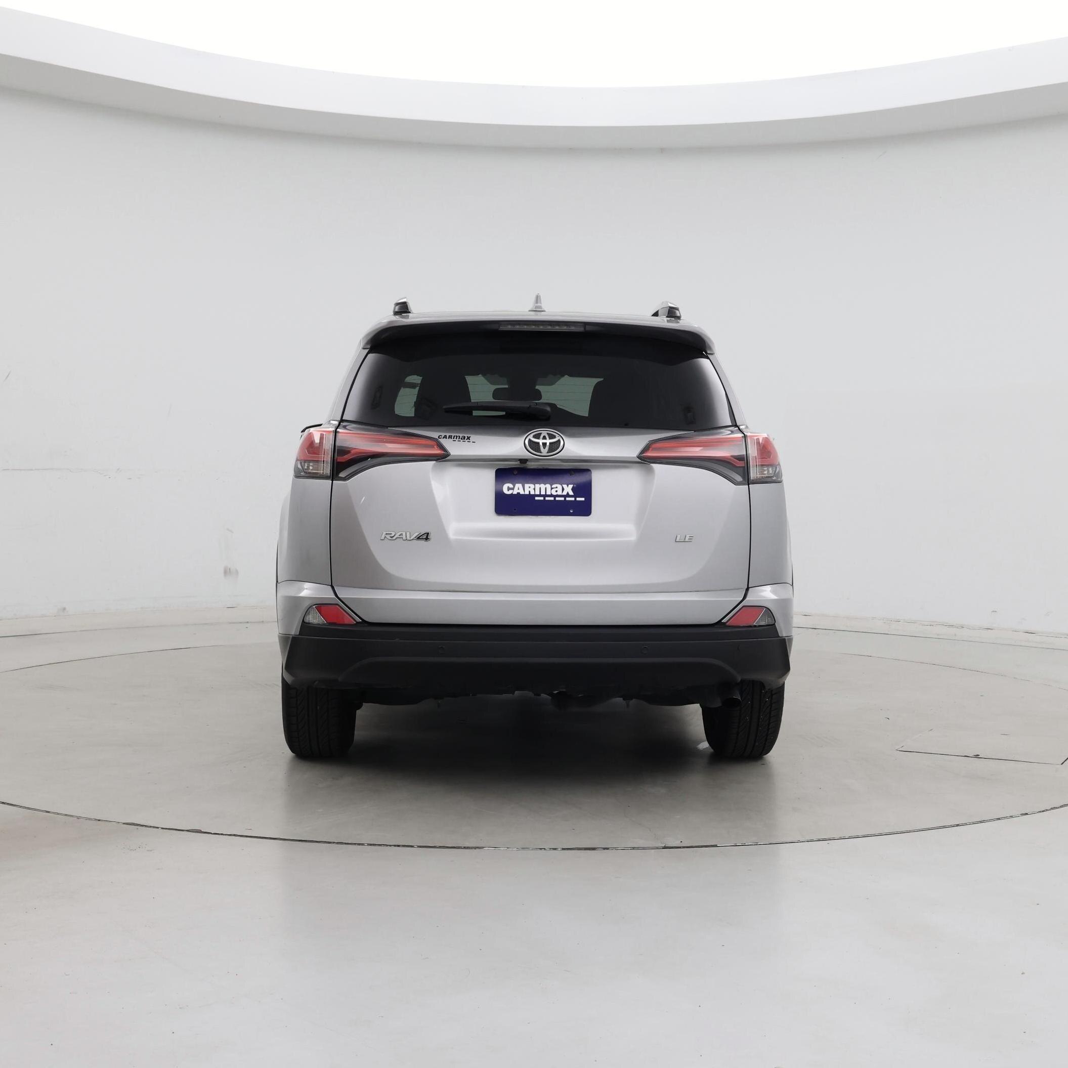 Thumbnail: 2017 Toyota RAV4 - 6