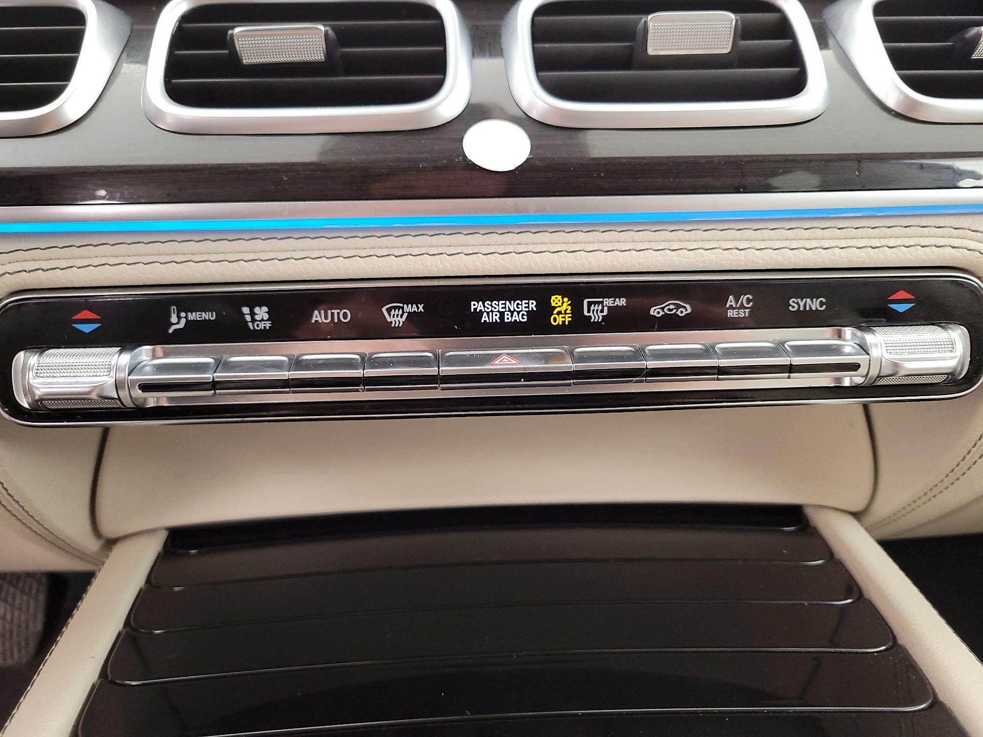 Thumbnail: 2020 Mercedes-Benz GLE - 17