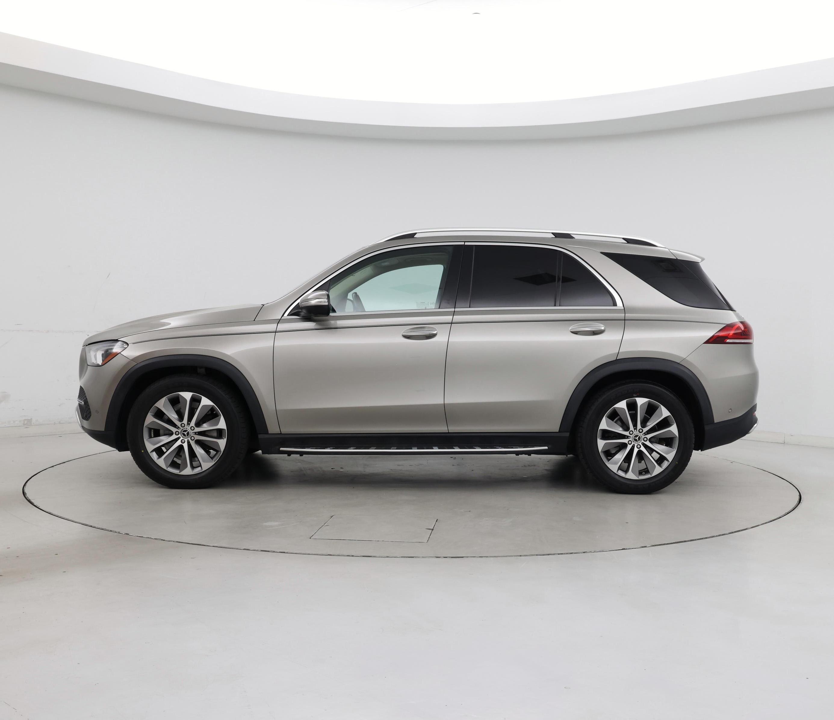 Thumbnail: 2020 Mercedes-Benz GLE - 3