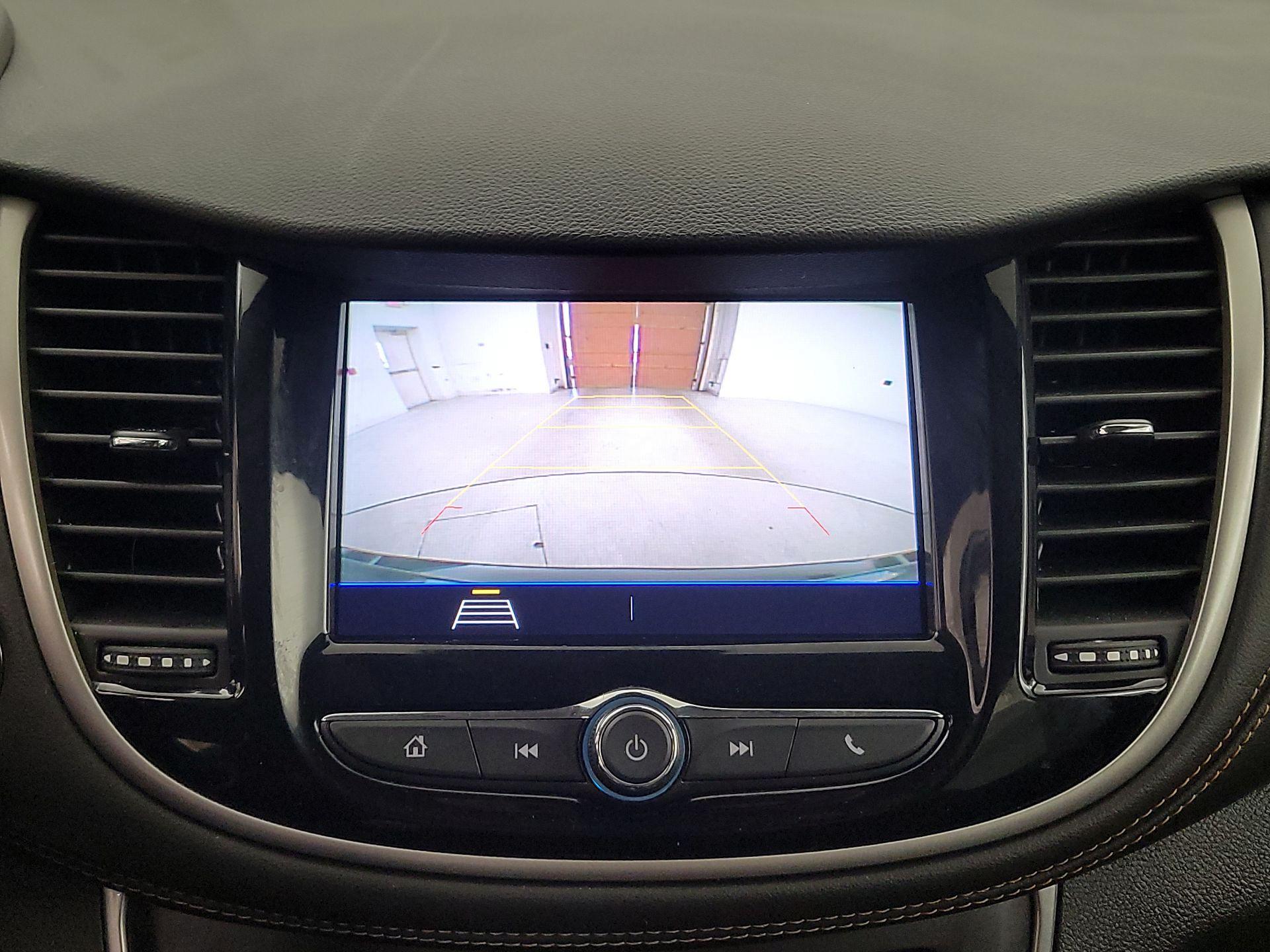 Thumbnail: 2020 Chevrolet Trax - 14