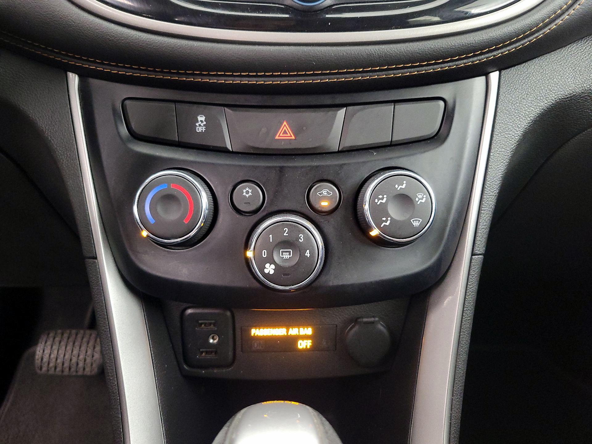 Thumbnail: 2020 Chevrolet Trax - 16