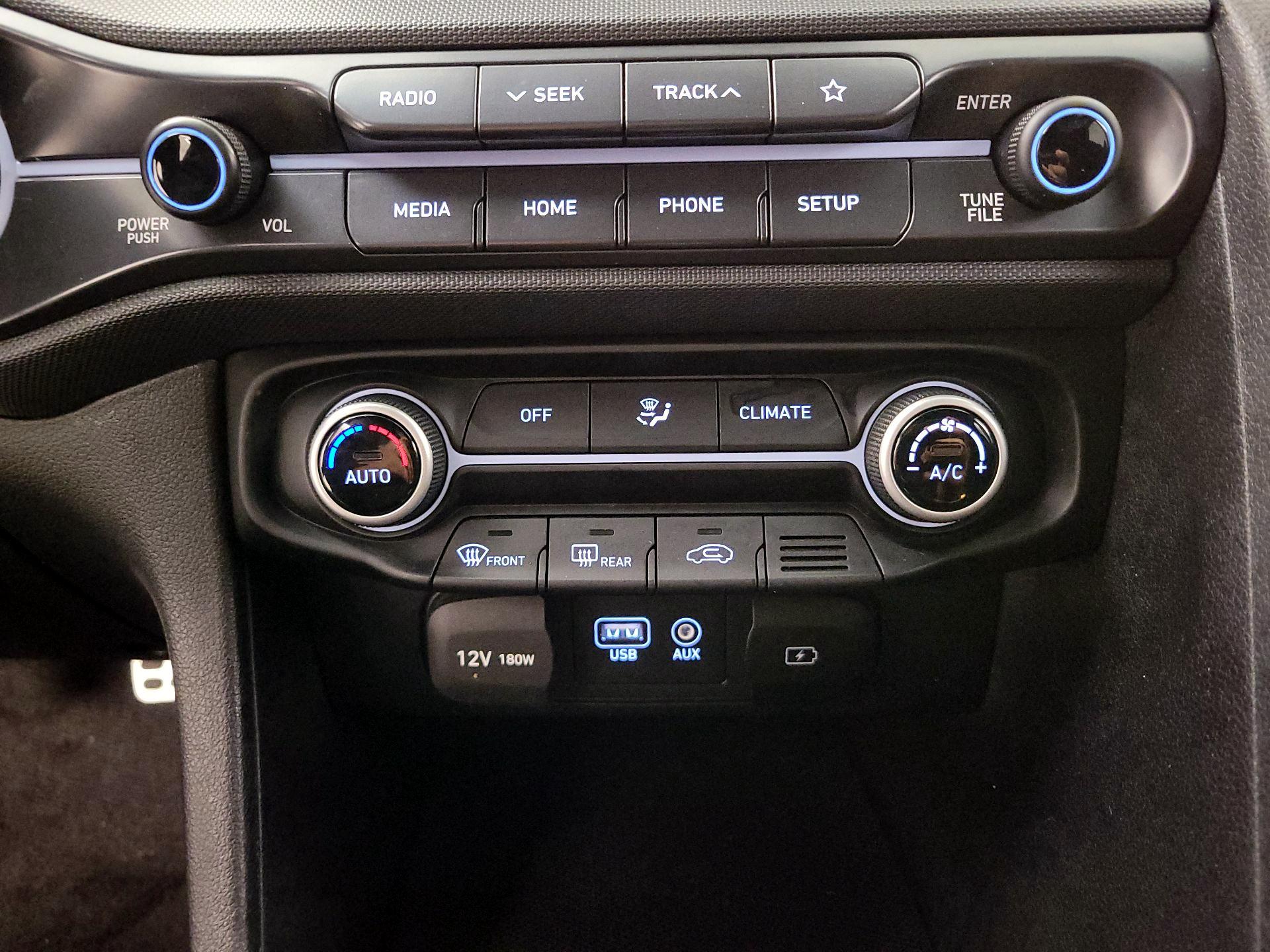 Thumbnail: 2020 Hyundai Veloster - 16