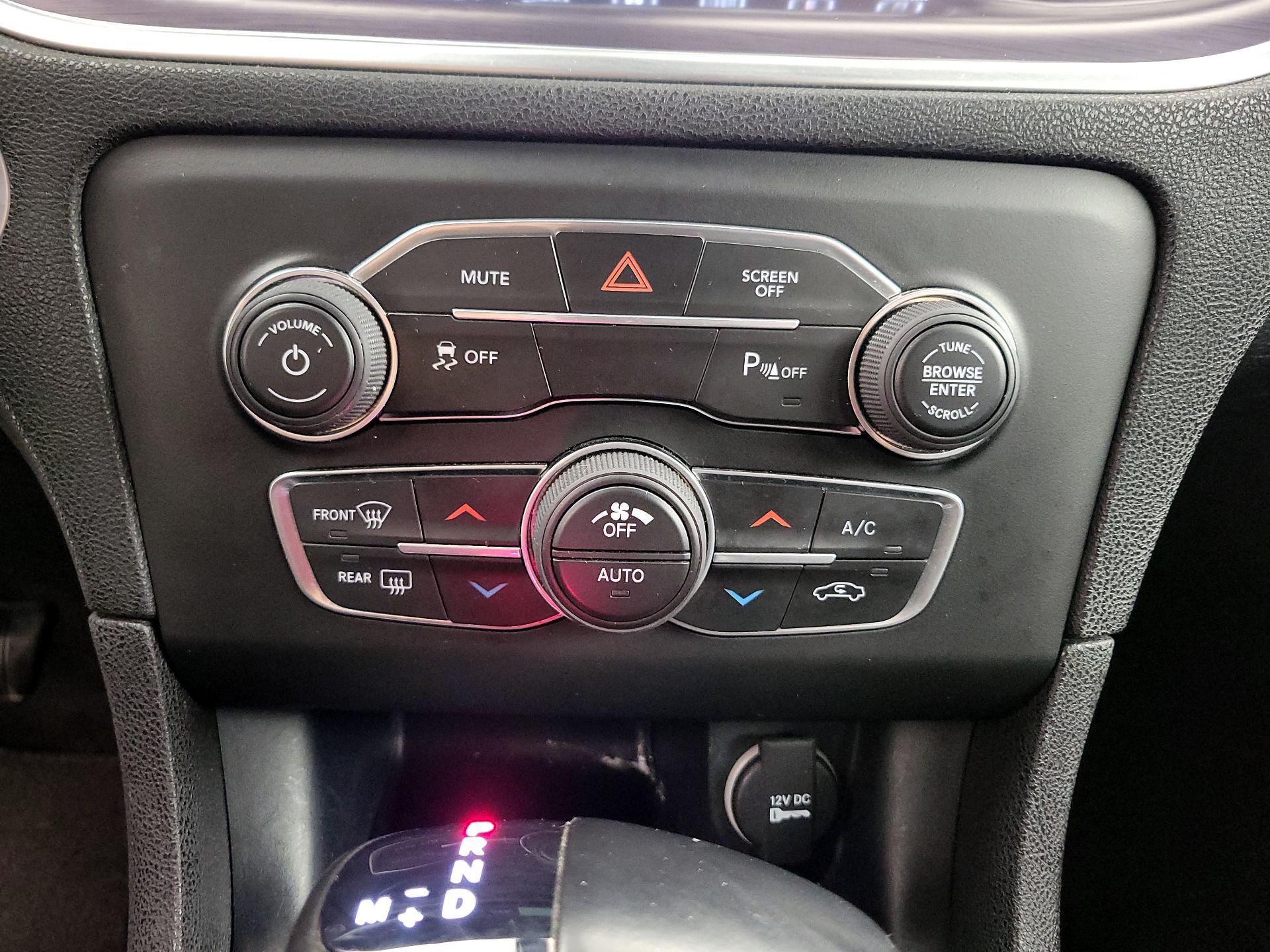 Thumbnail: 2018 Dodge Charger - 17