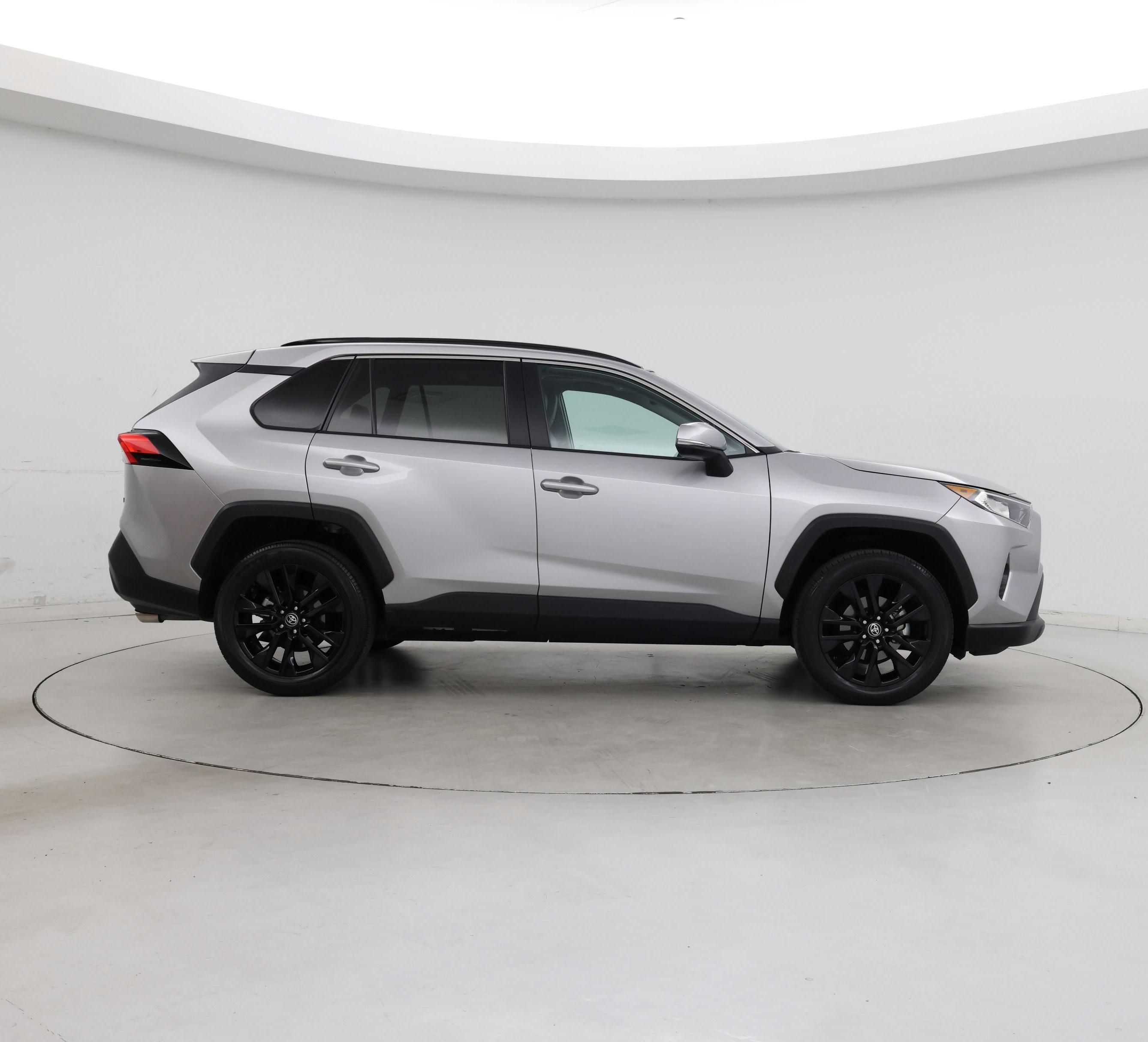 Thumbnail: 2021 Toyota RAV4 - 7