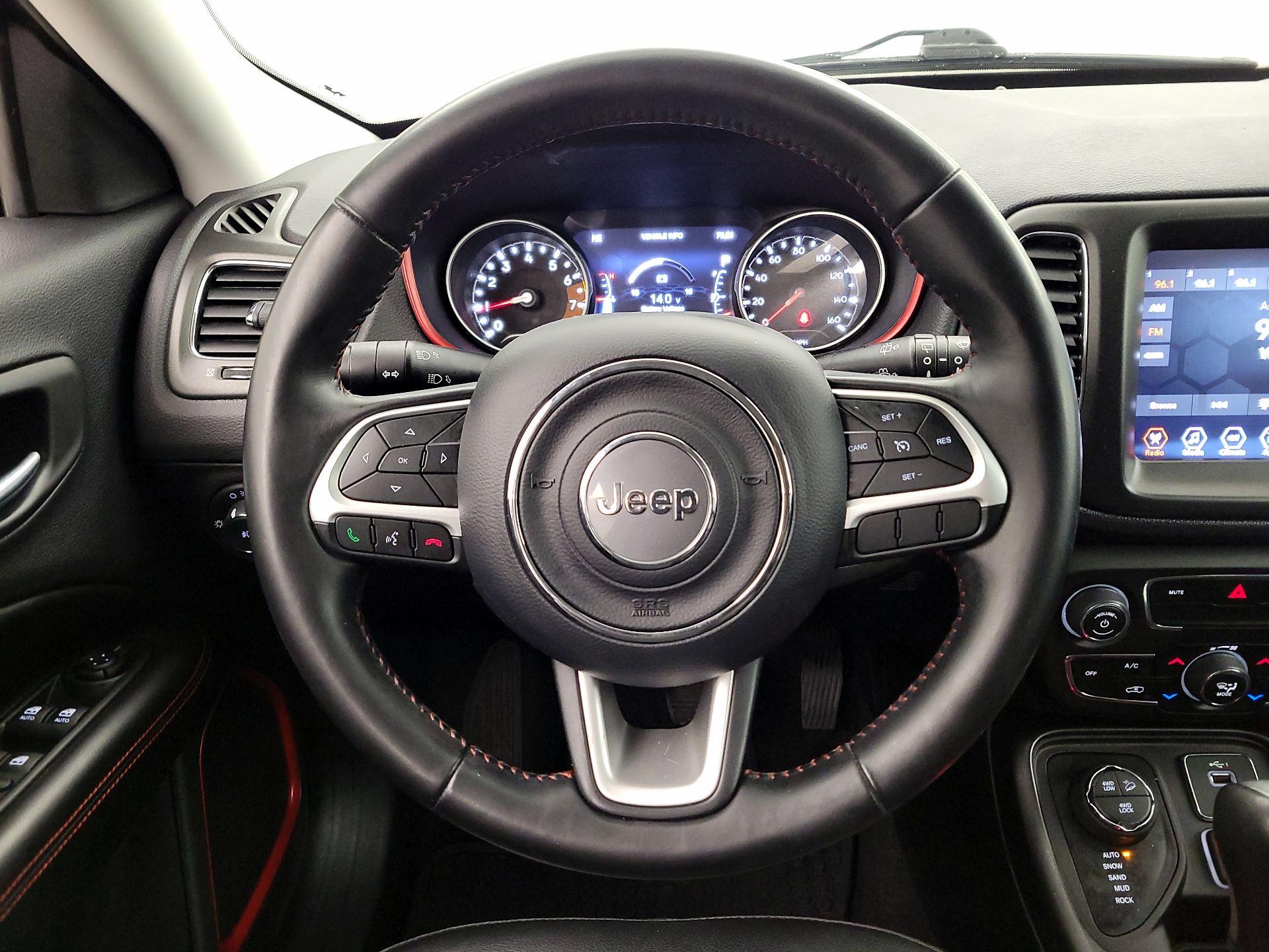 Thumbnail: 2020 Jeep Compass - 10