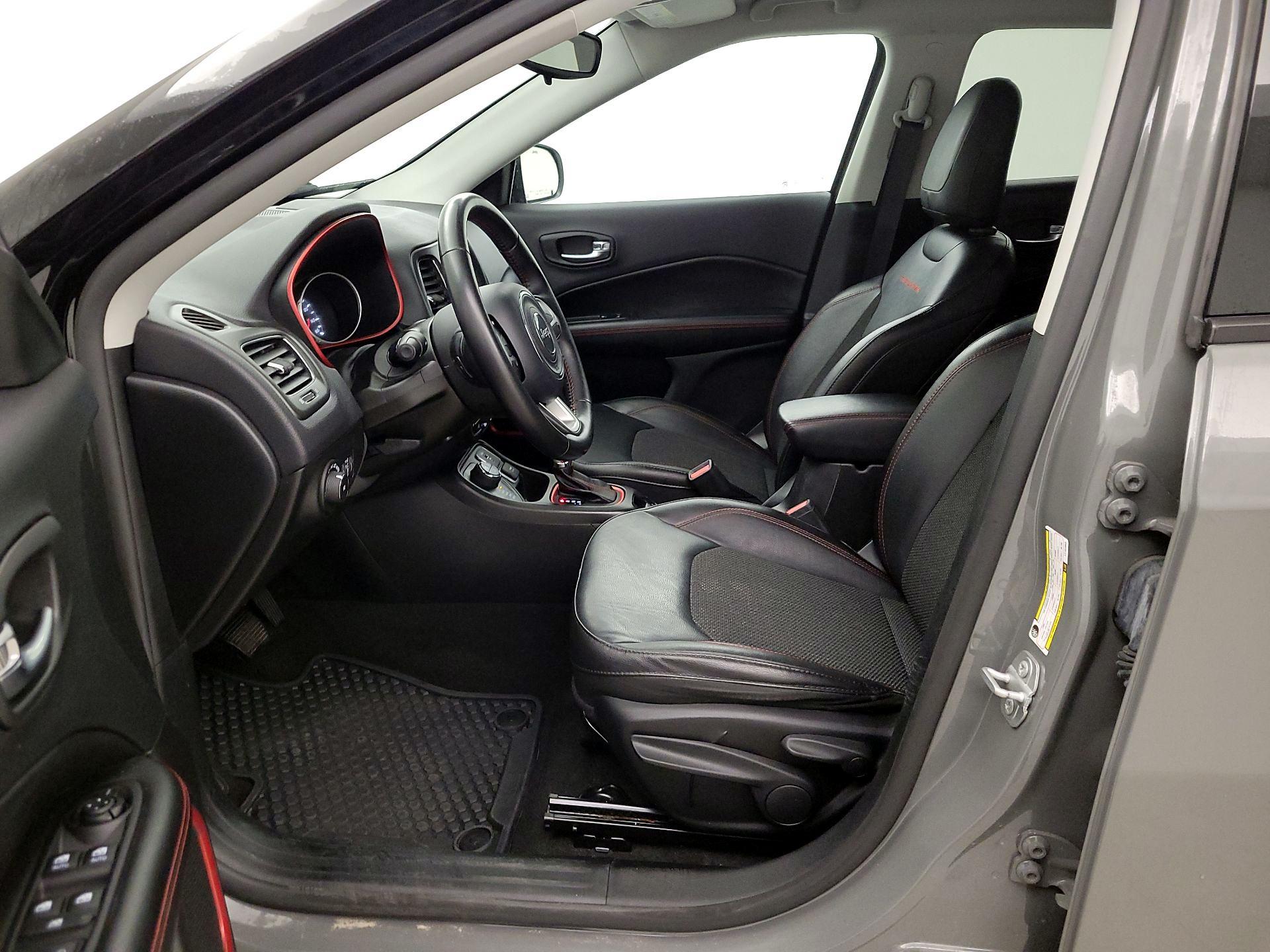 Thumbnail: 2020 Jeep Compass - 11