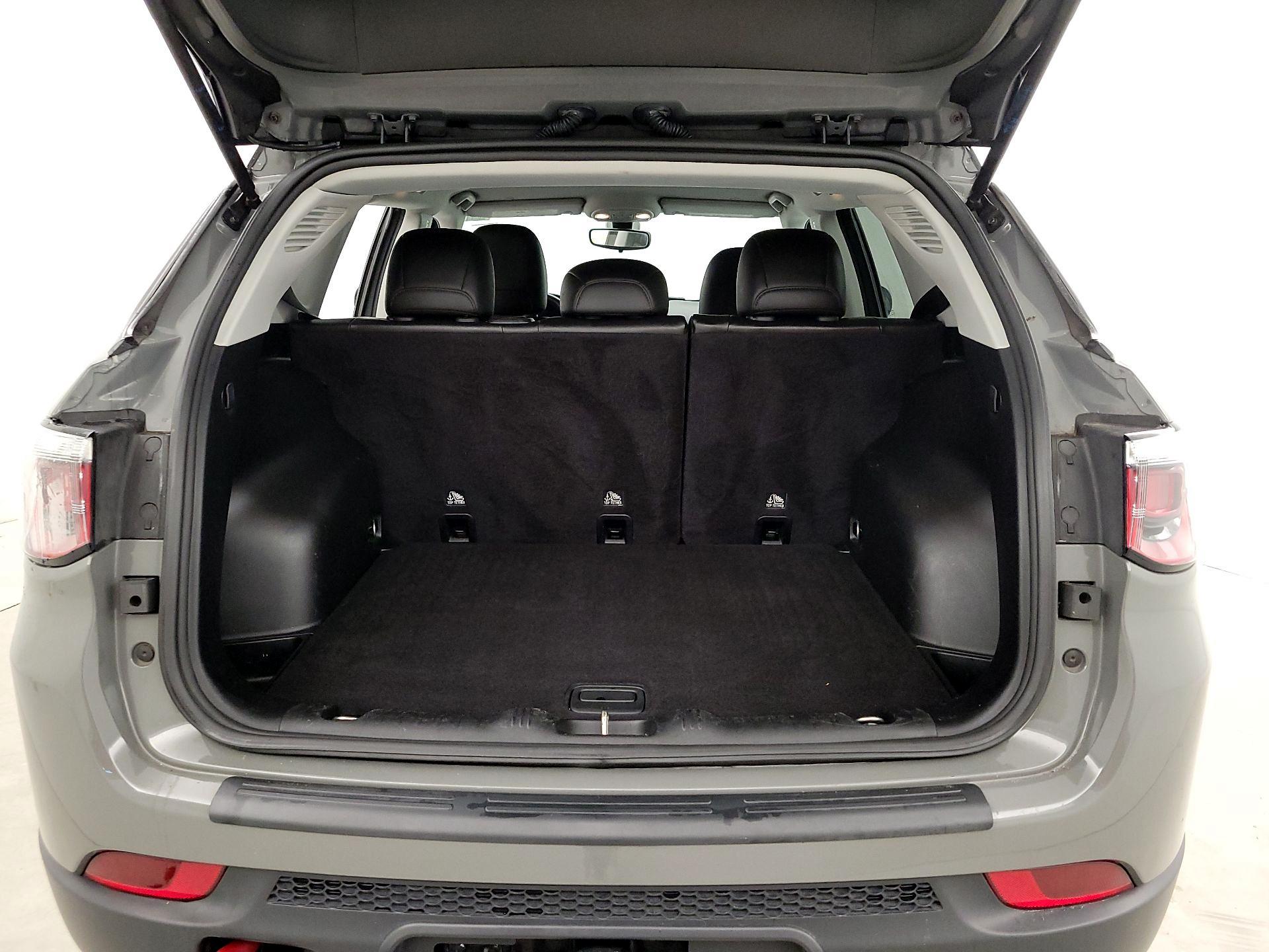 Thumbnail: 2020 Jeep Compass - 20