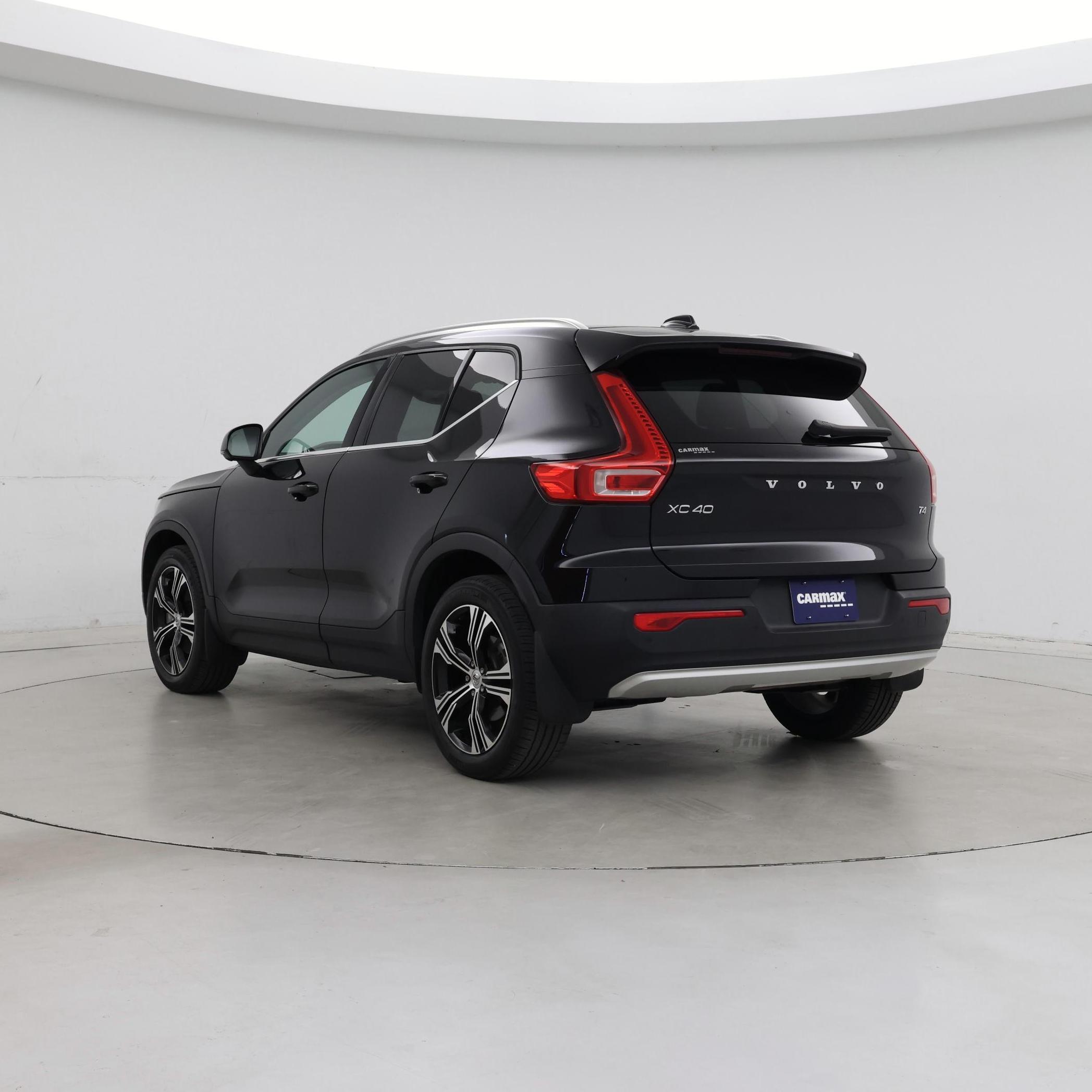 Thumbnail: 2021 Volvo XC40 - 2