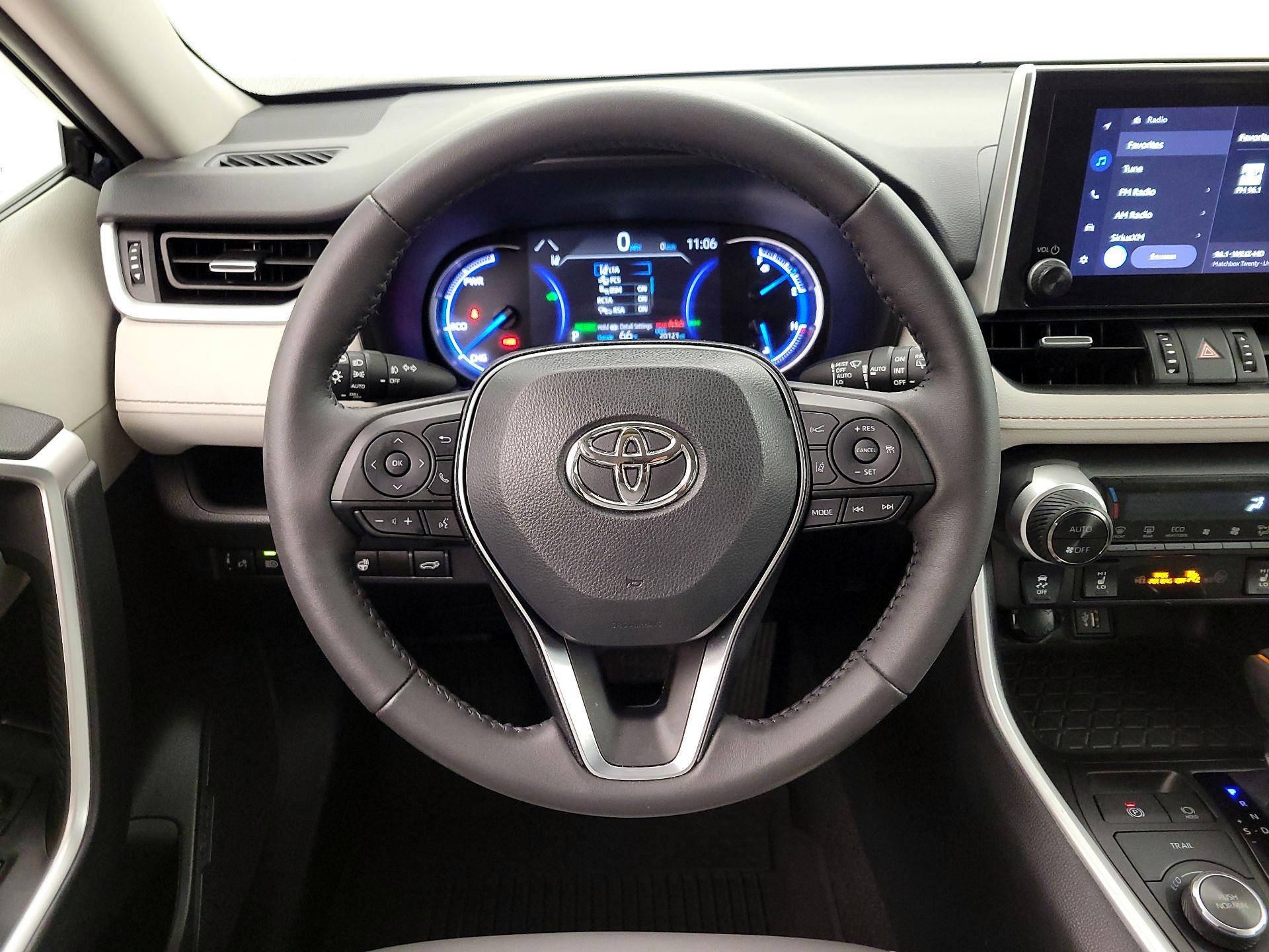 Thumbnail: 2024 Toyota RAV4 - 10