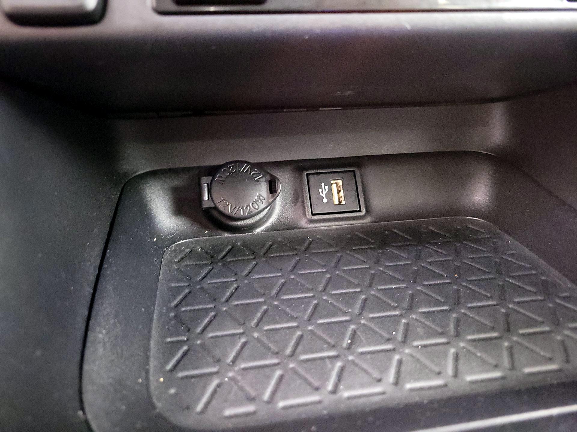 Thumbnail: 2024 Toyota RAV4 - 18