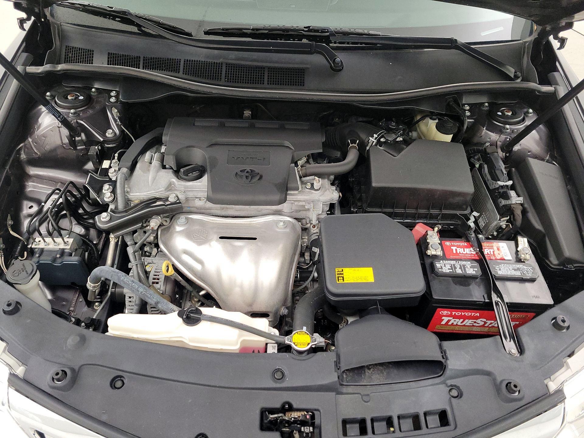 Thumbnail: 2014 Toyota Camry - 20