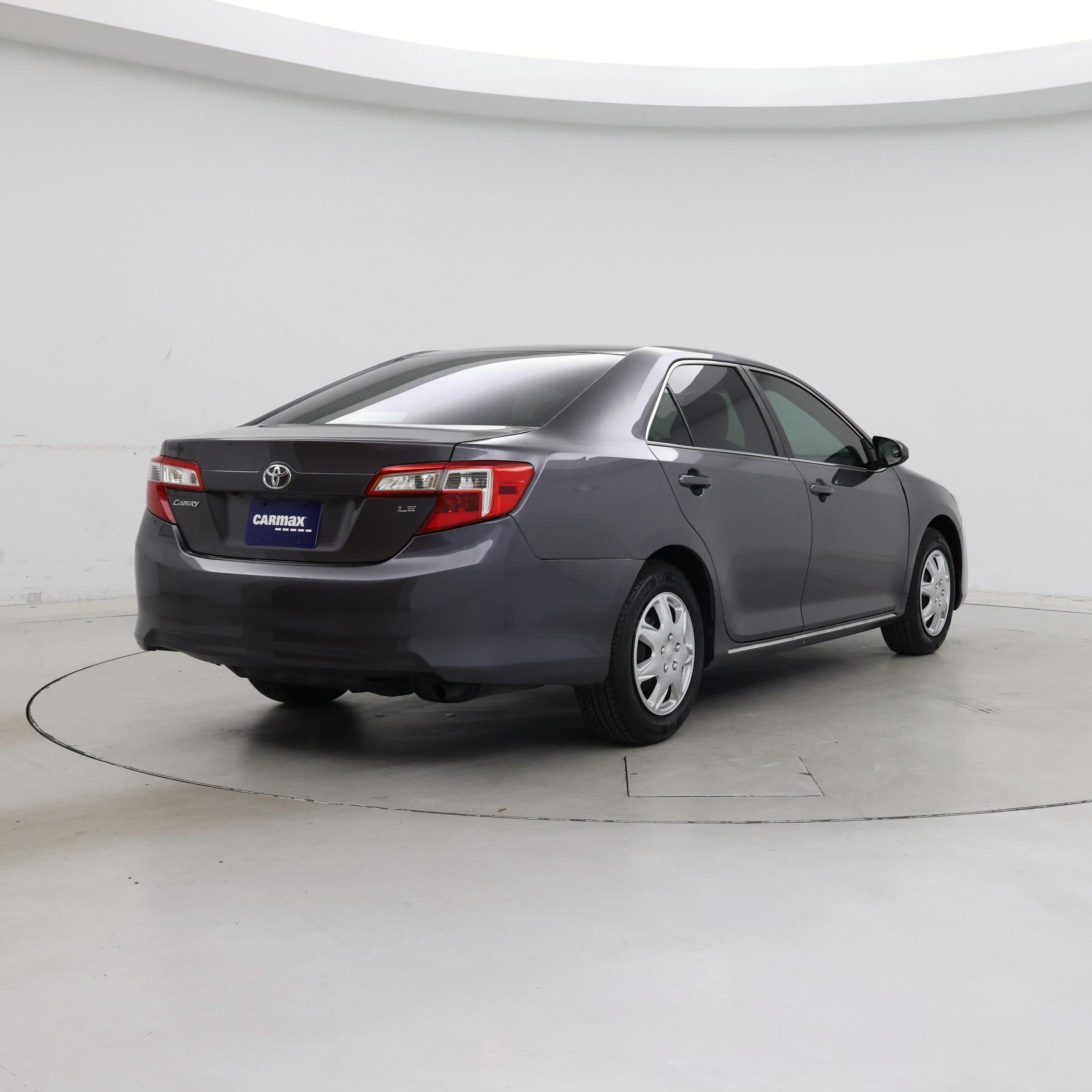 Thumbnail: 2014 Toyota Camry - 8