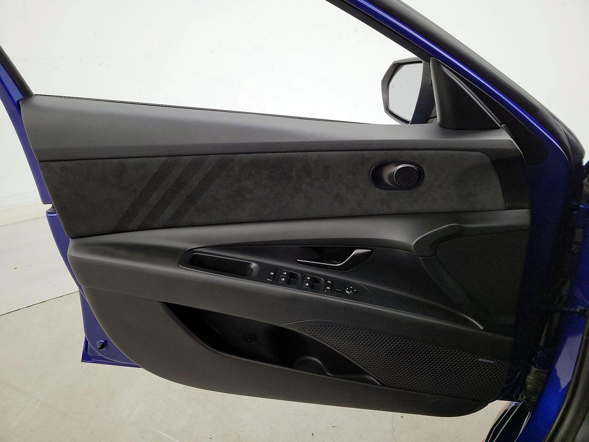 Thumbnail: 2023 Hyundai Elantra - 12