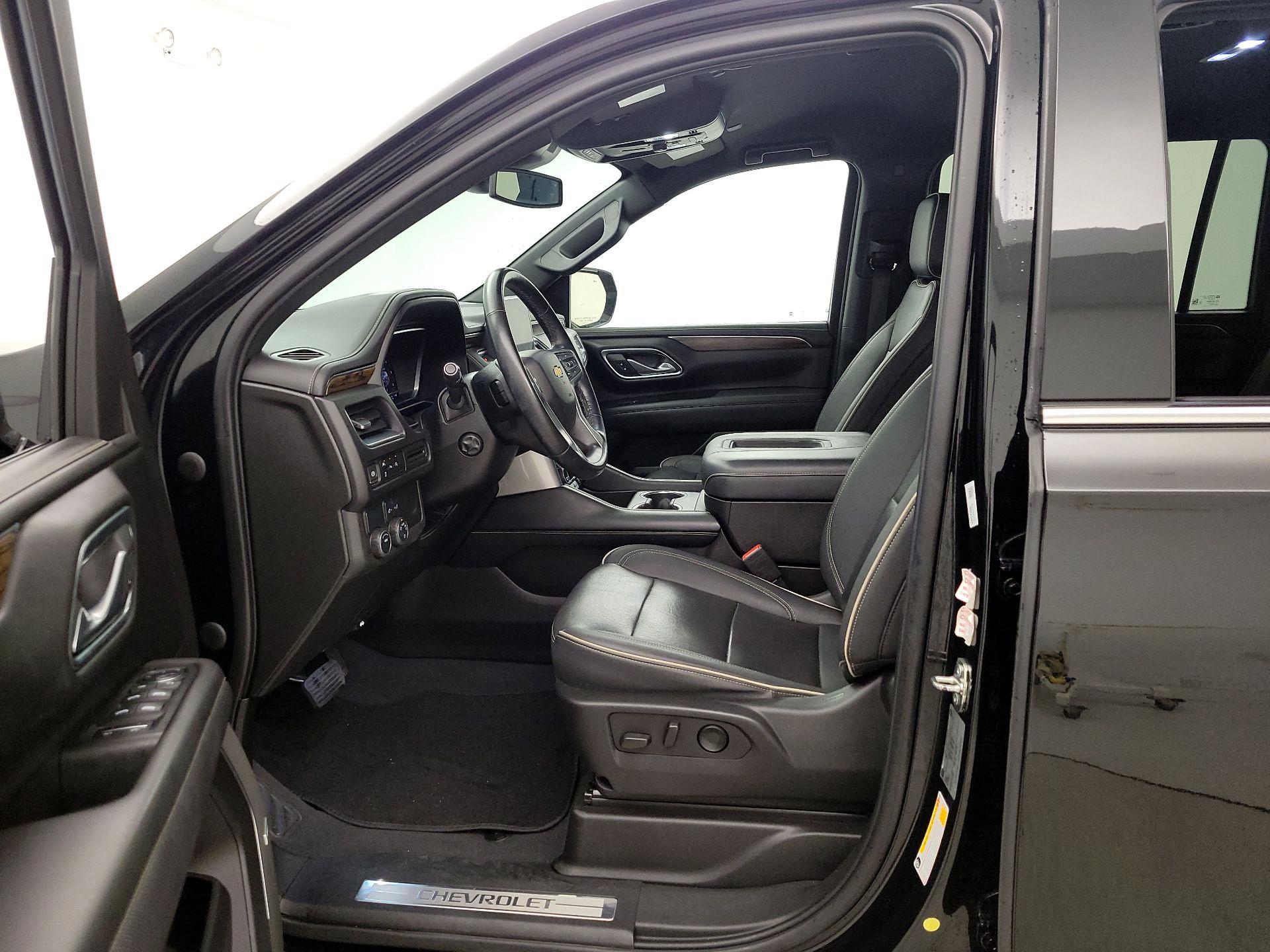 Thumbnail: 2023 Chevrolet Suburban - 11