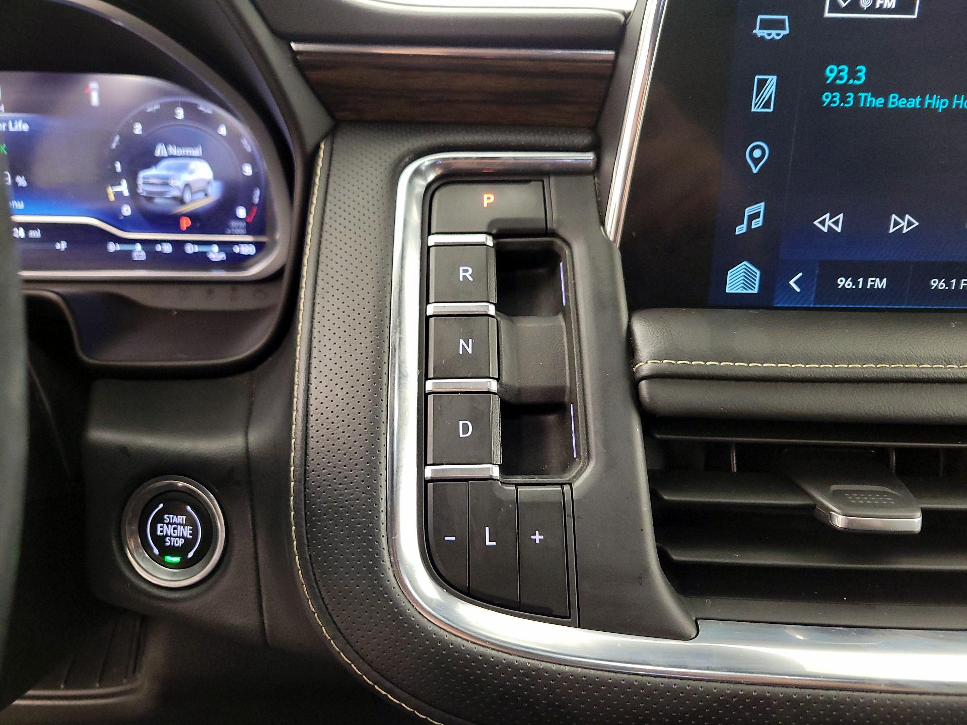 Thumbnail: 2023 Chevrolet Suburban - 17