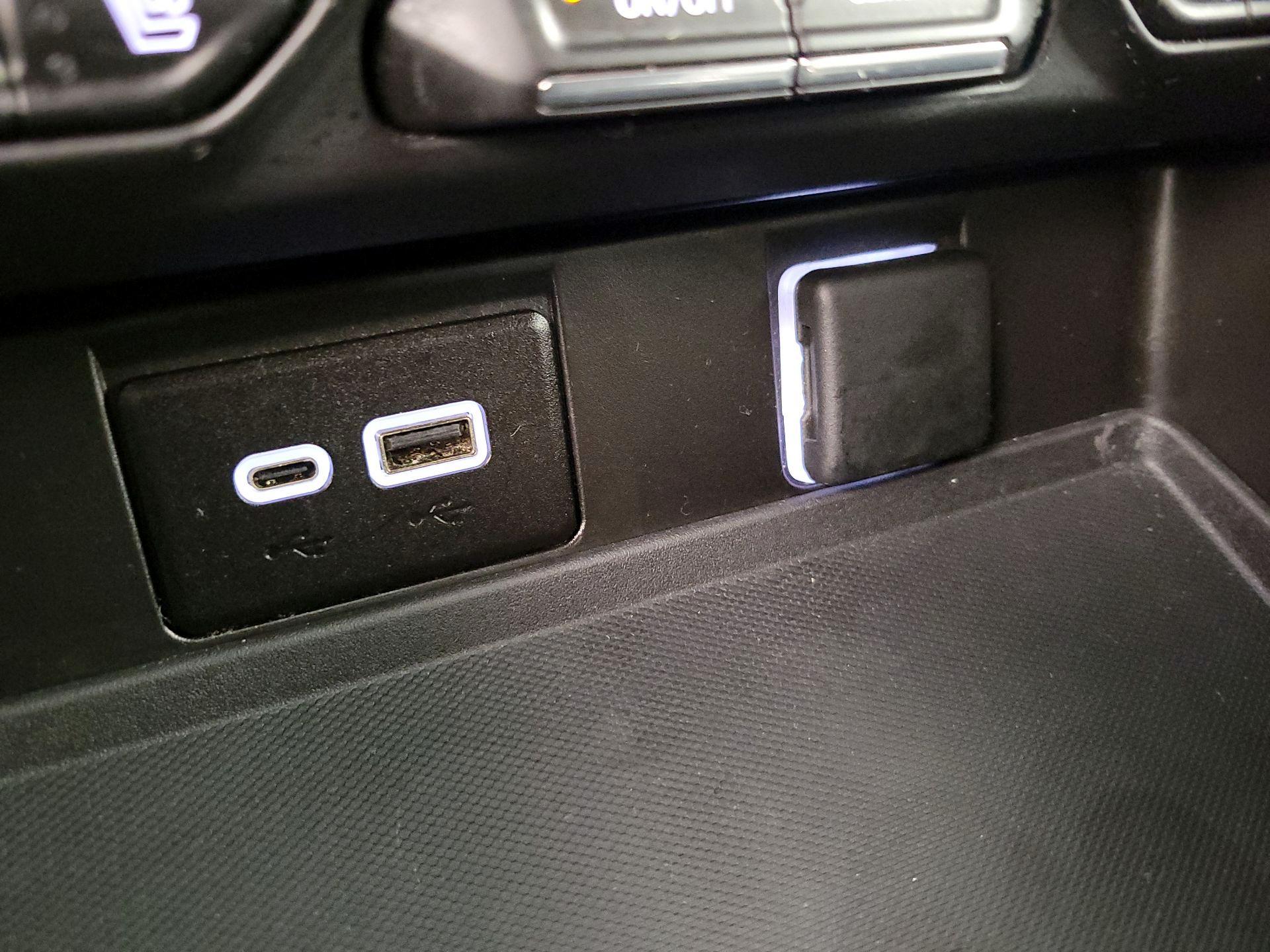 Thumbnail: 2023 Chevrolet Suburban - 18