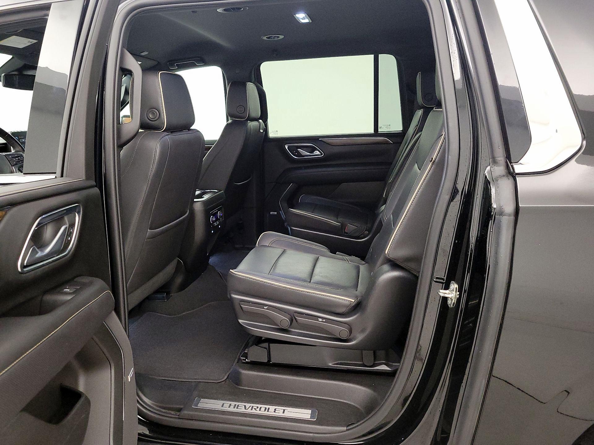 Thumbnail: 2023 Chevrolet Suburban - 19