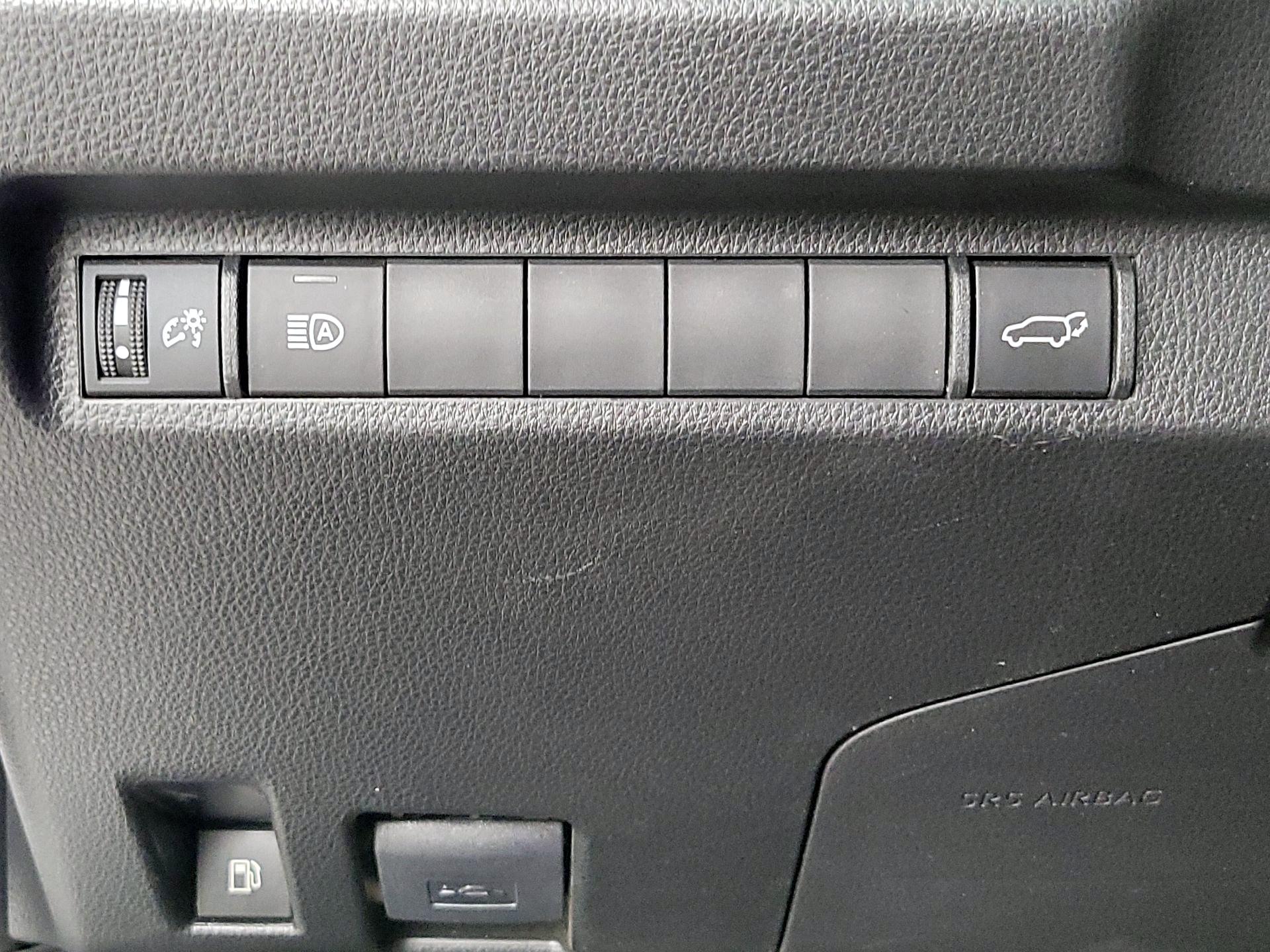 Thumbnail: 2023 Toyota RAV4 - 13