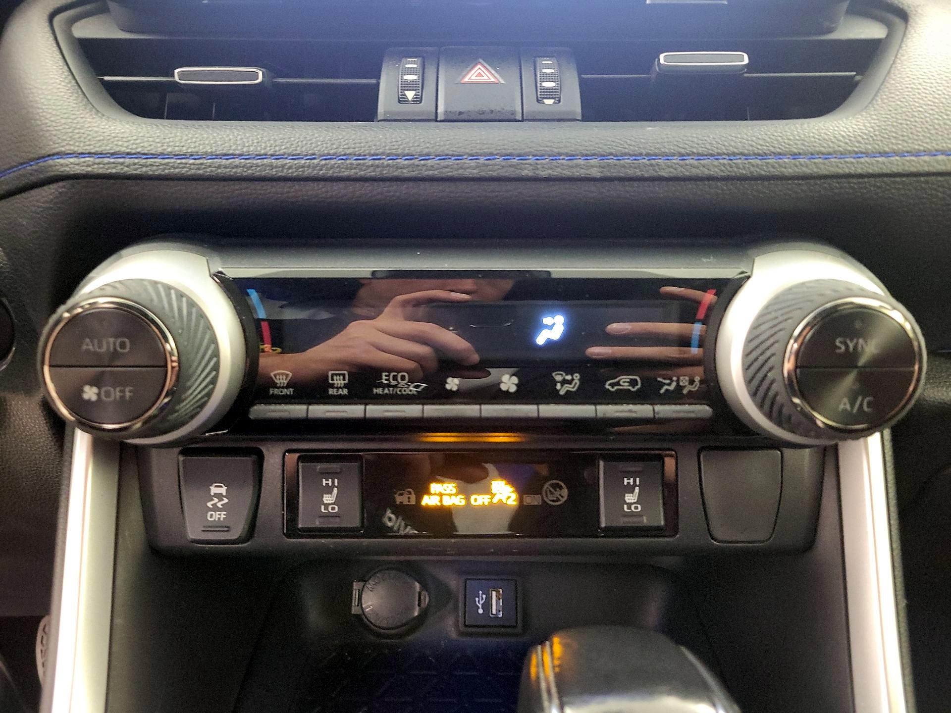 Thumbnail: 2023 Toyota RAV4 - 16