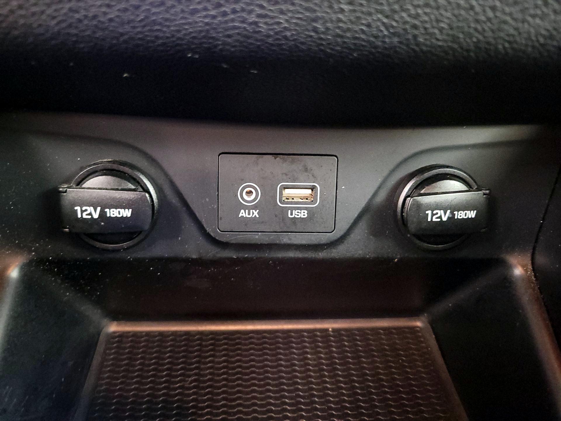 Thumbnail: 2019 Hyundai Tucson - 18
