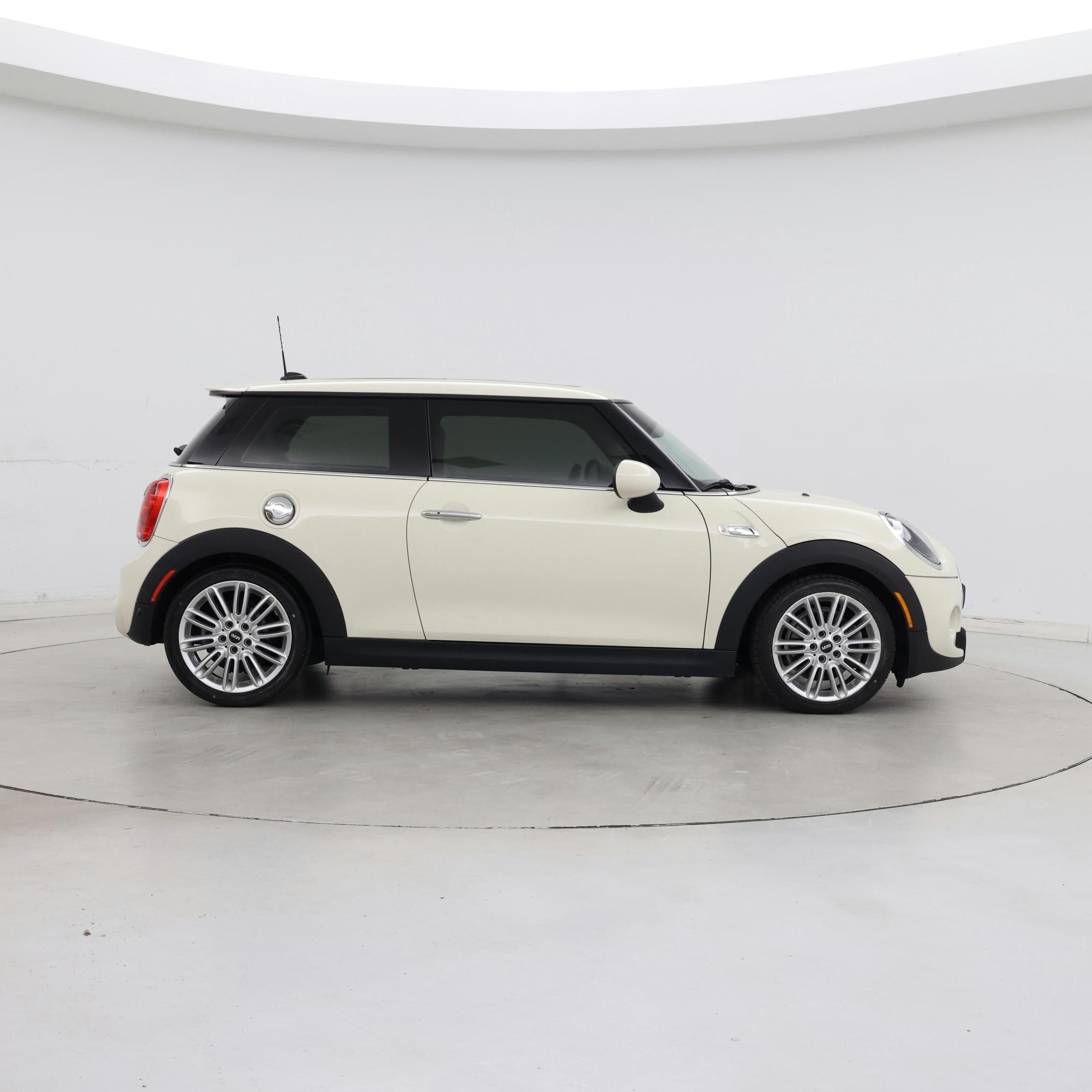Thumbnail: 2019 MINI Cooper Hardtop - 7