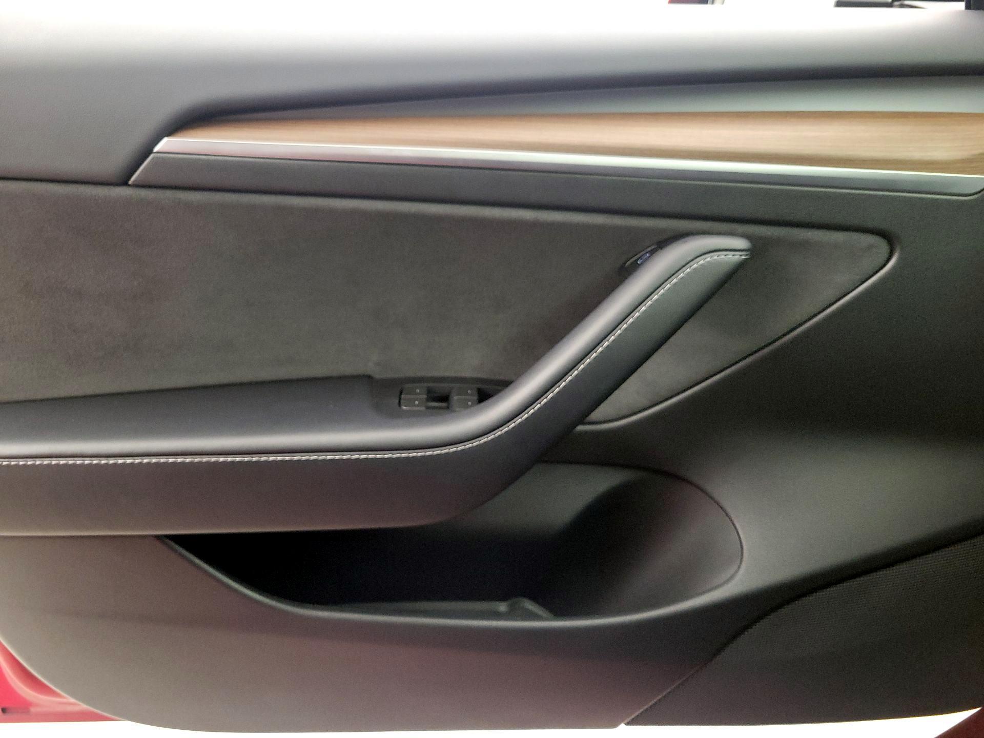 Thumbnail: 2023 Tesla Model 3 - 12