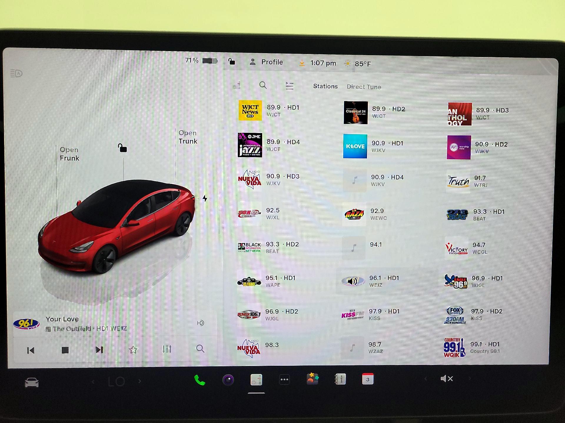 Thumbnail: 2023 Tesla Model 3 - 15