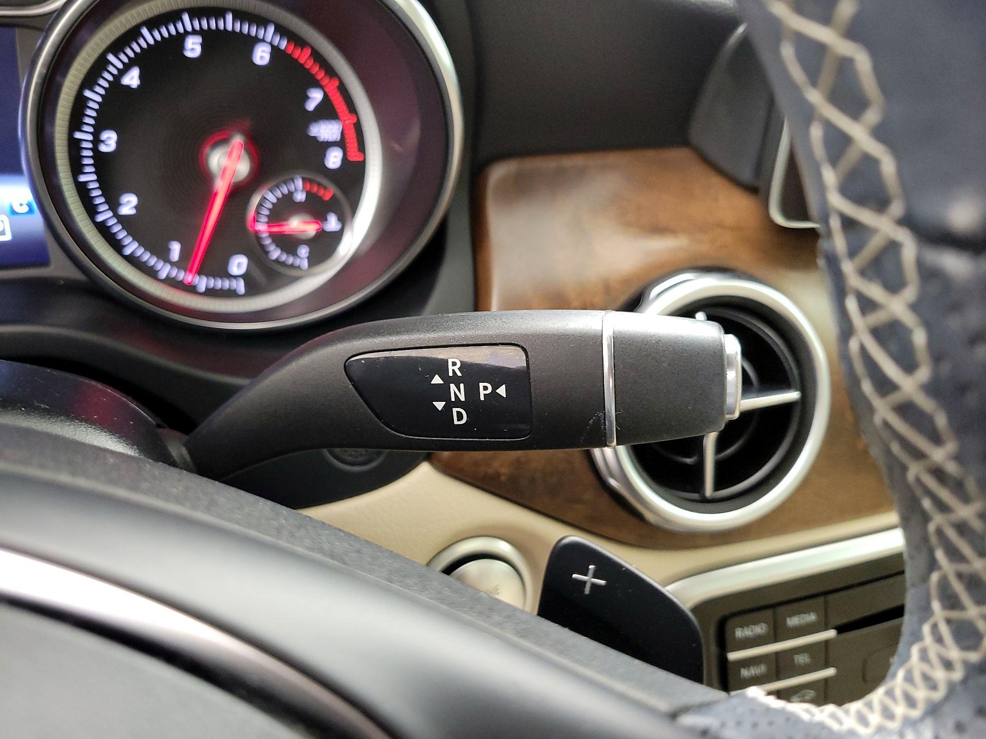 Thumbnail: 2019 Mercedes-Benz GLA - 17