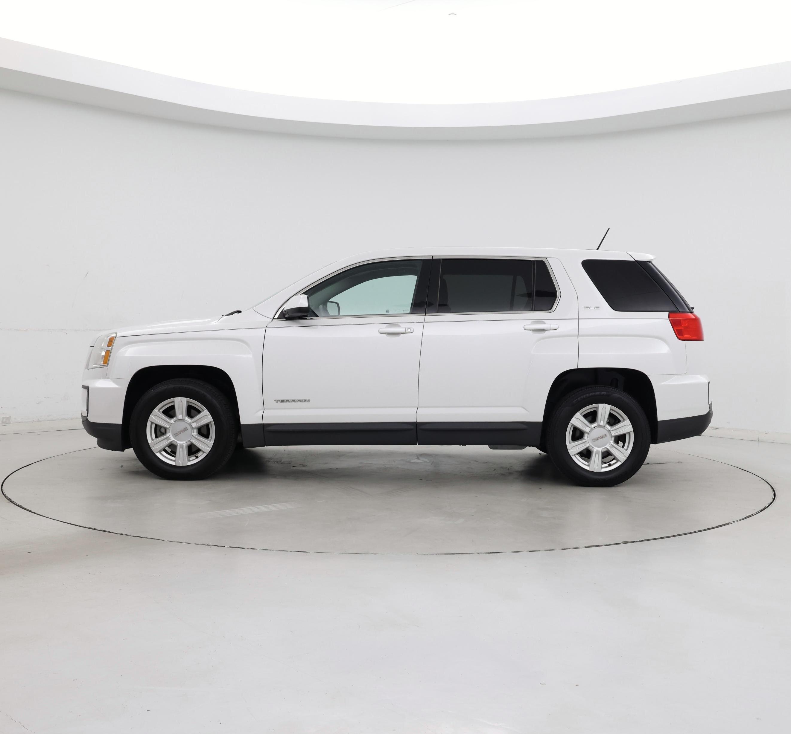 Thumbnail: 2016 GMC Terrain - 3