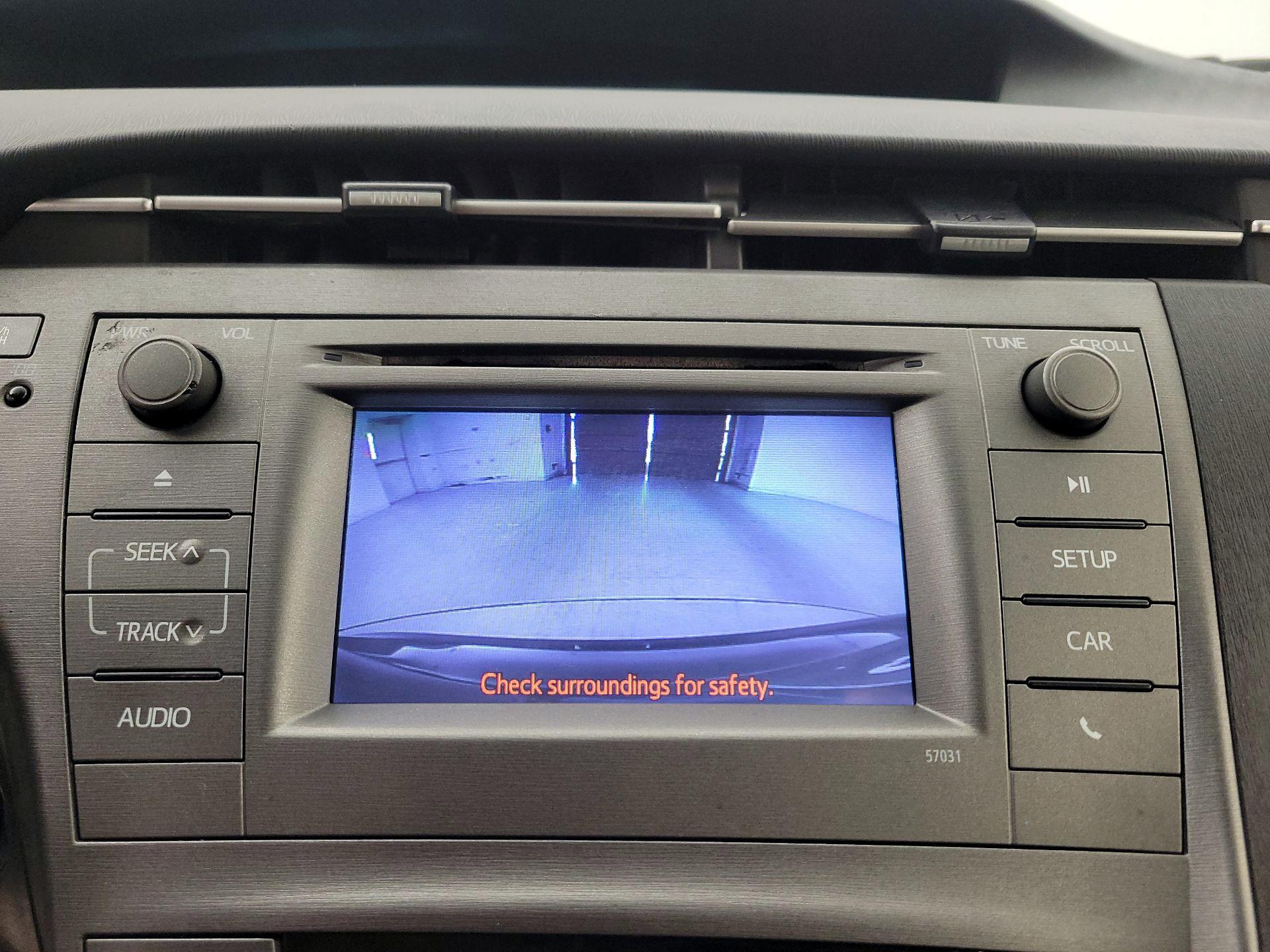 Thumbnail: 2015 Toyota Prius - 14