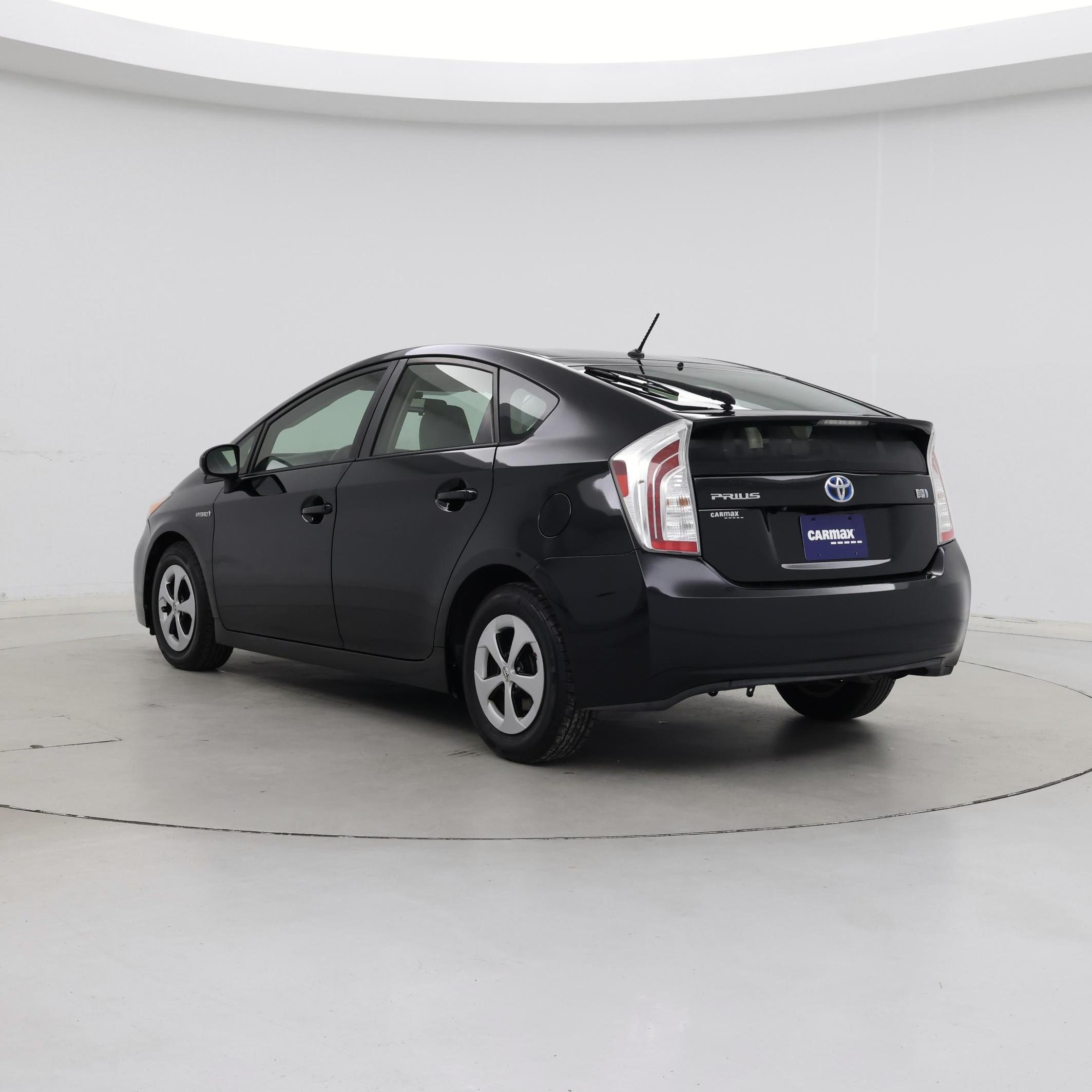 Thumbnail: 2015 Toyota Prius - 2