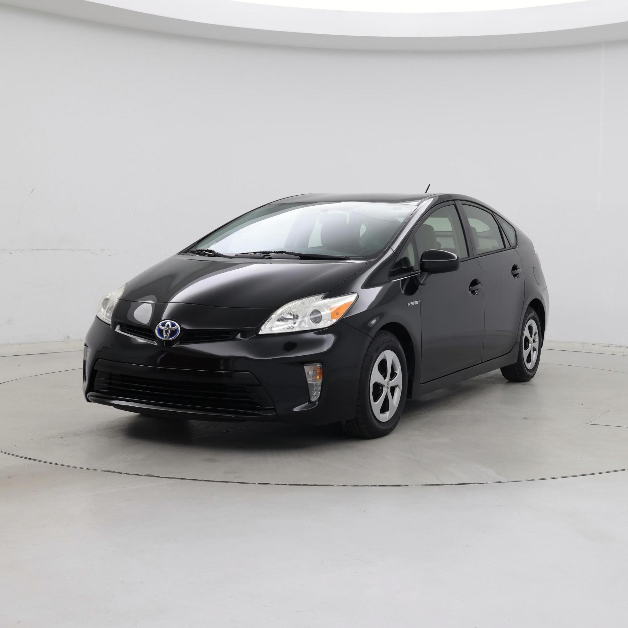 Thumbnail: 2015 Toyota Prius - 4