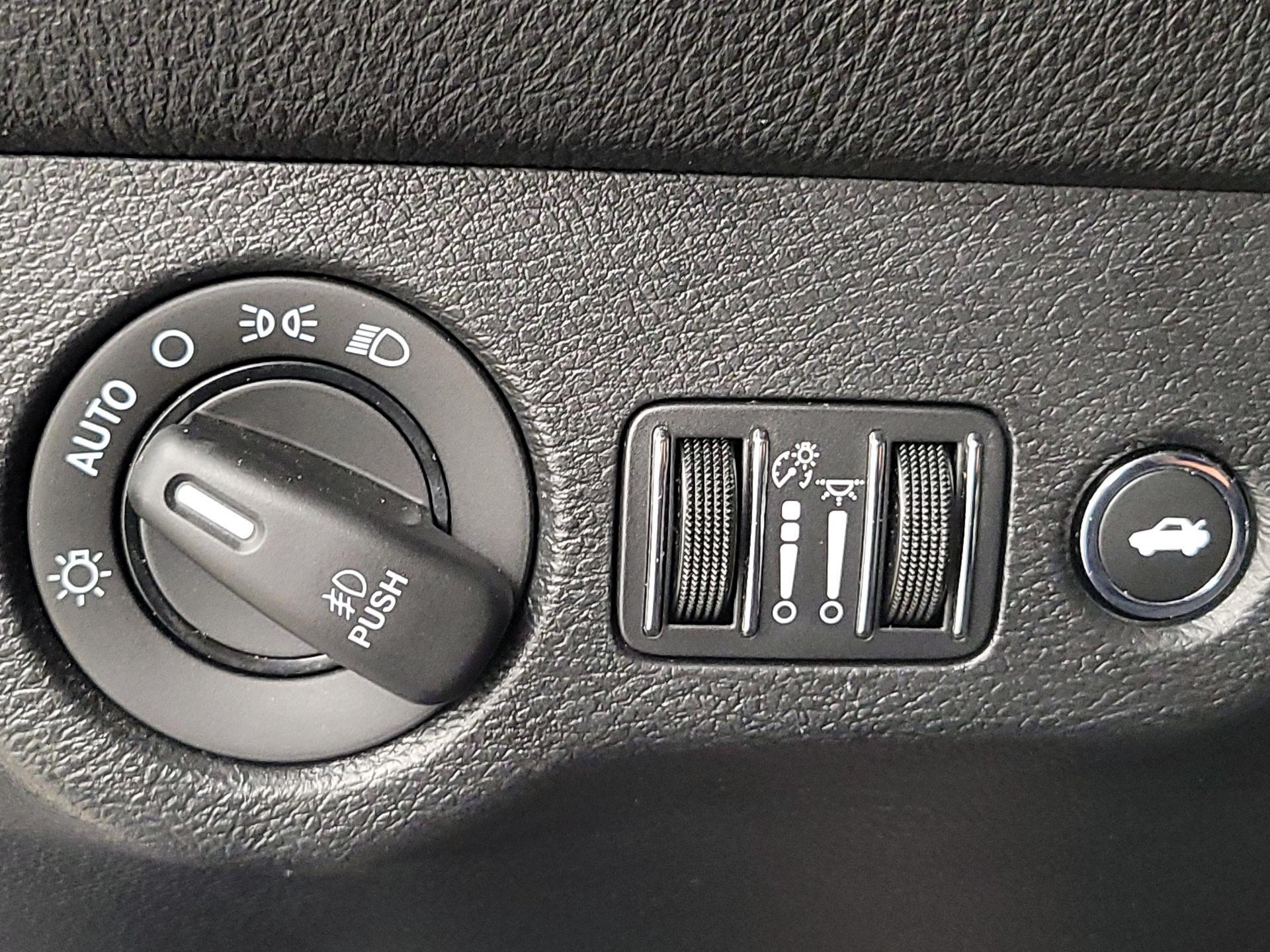 Thumbnail: 2021 Dodge Challenger - 13