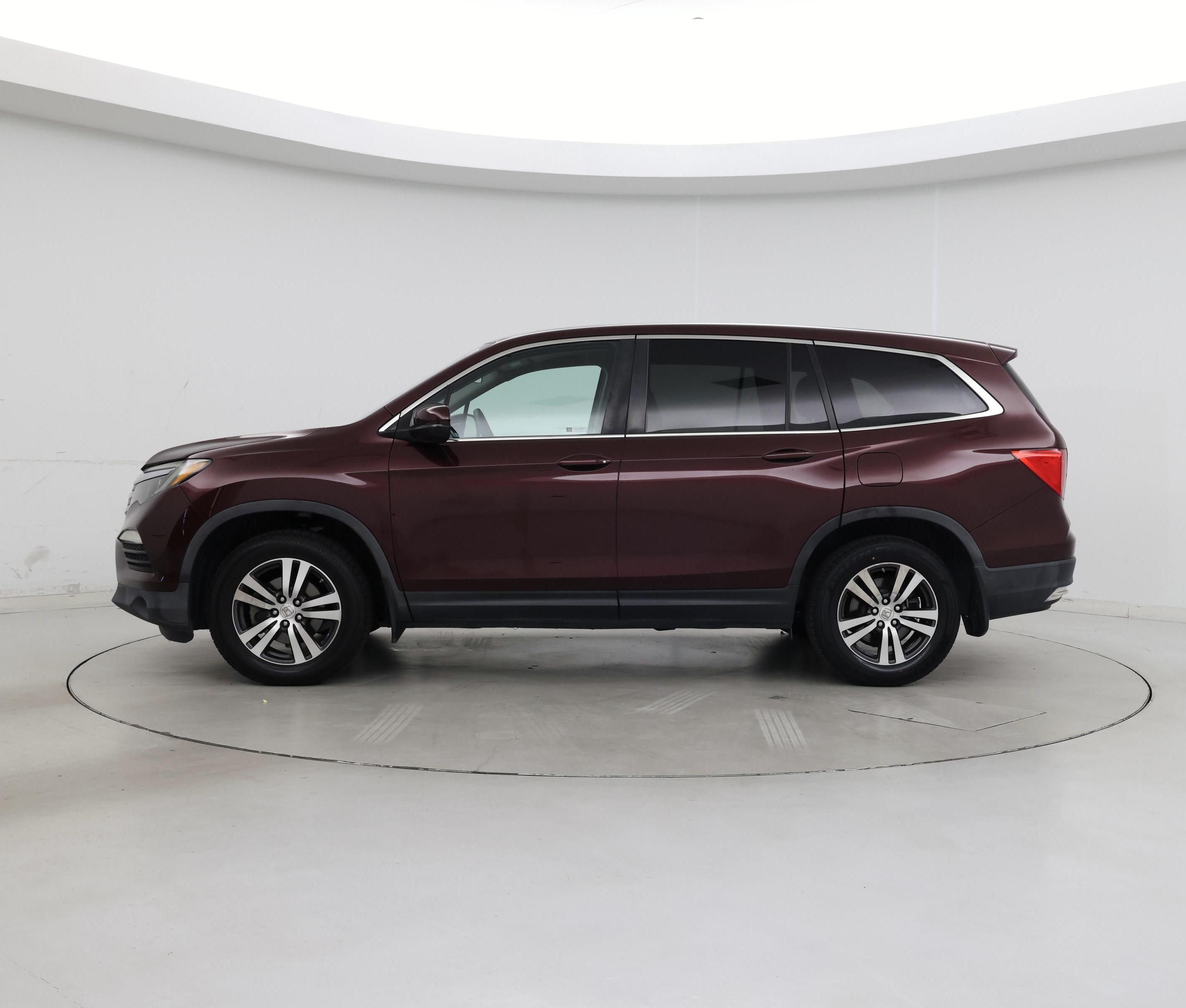 Thumbnail: 2016 Honda Pilot - 3