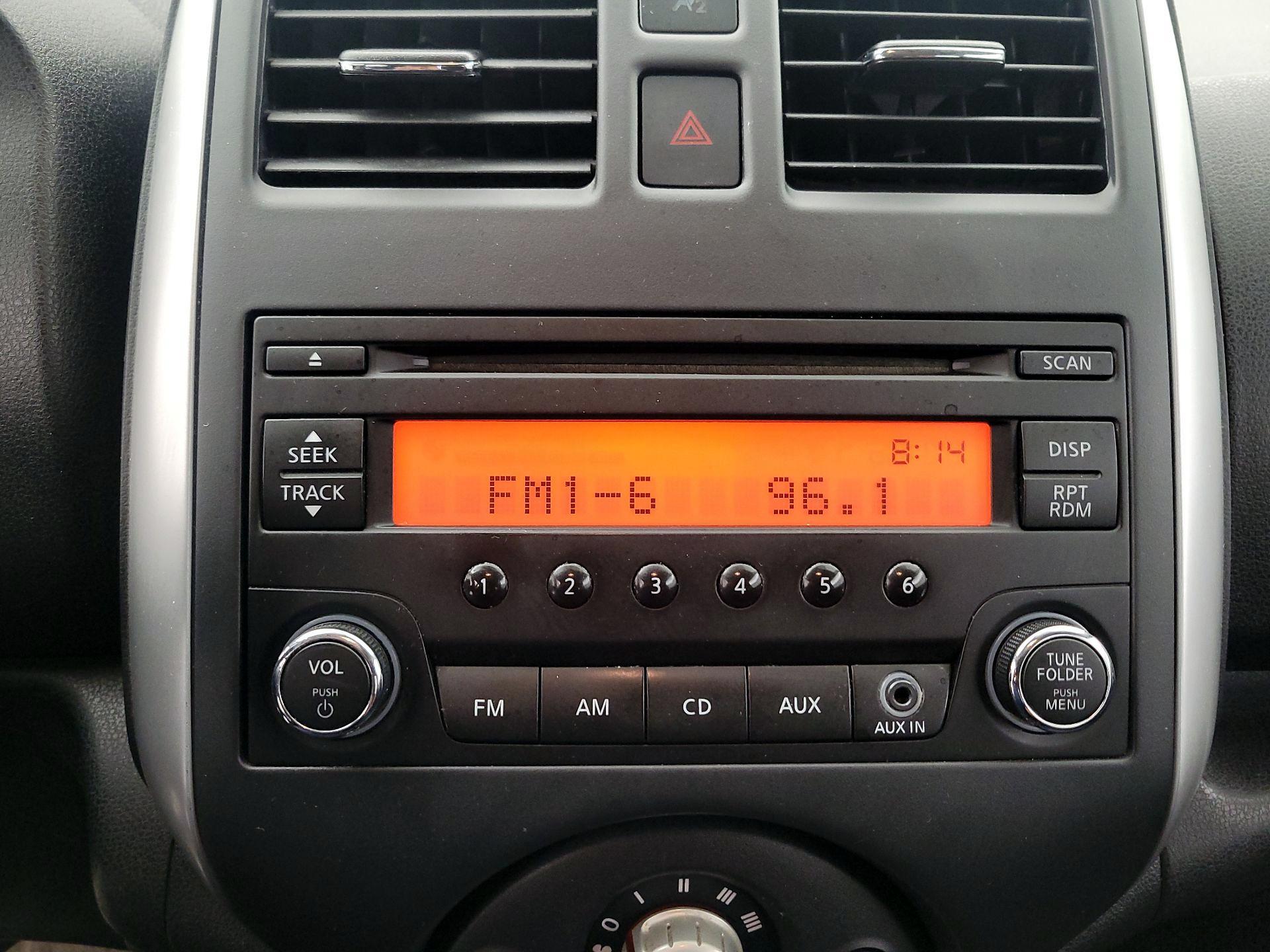 Thumbnail: 2014 Nissan Versa Note - 14