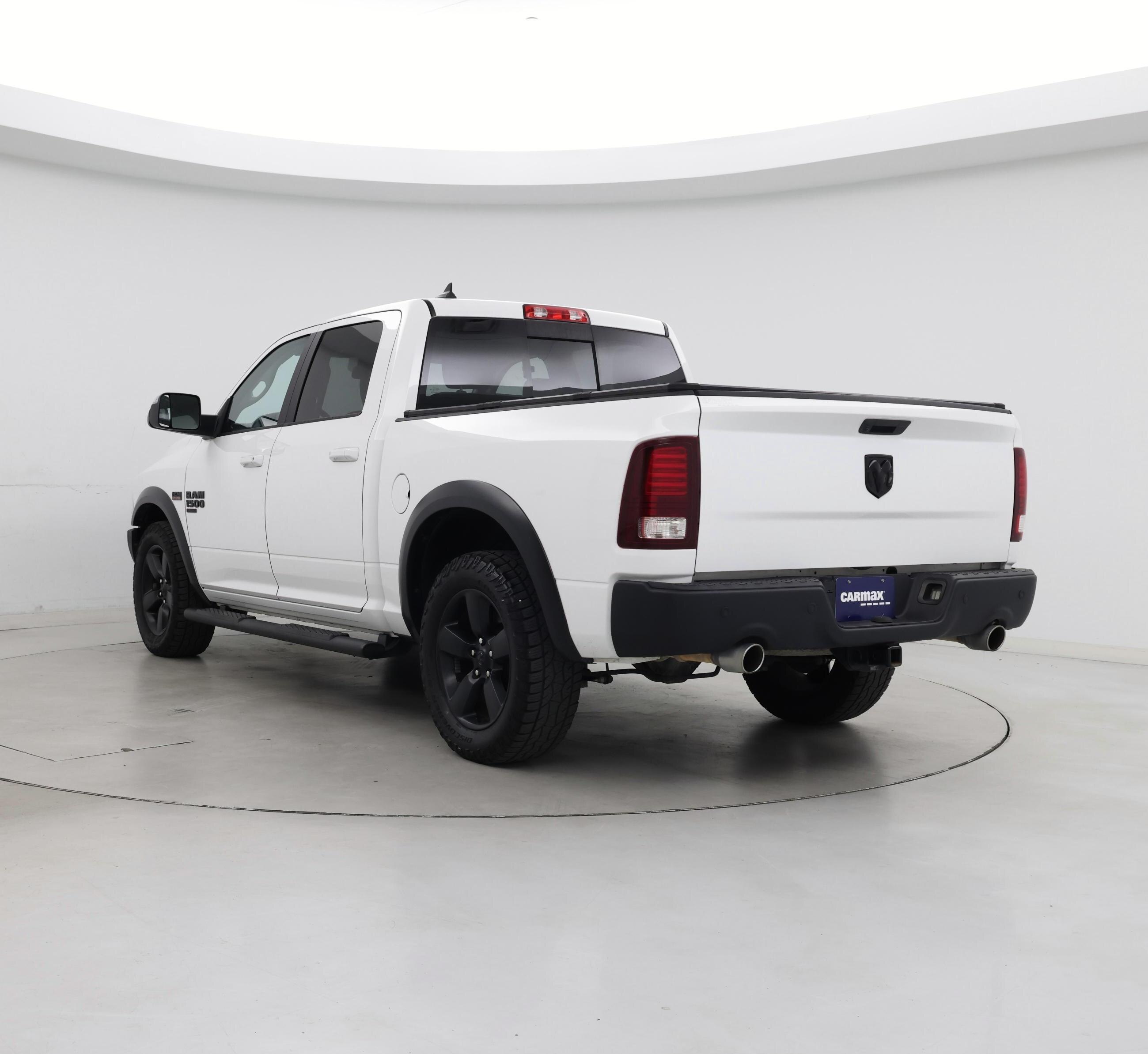 Thumbnail: 2019 RAM 1500 Classic - 2