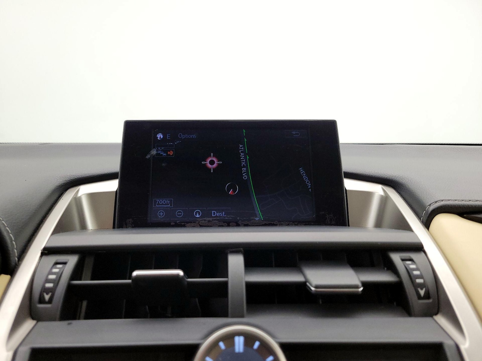 2015 Lexus NX 200t - Photo 15