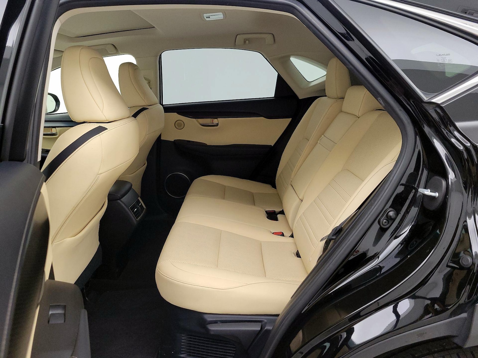 2015 Lexus NX 200t - Photo 22