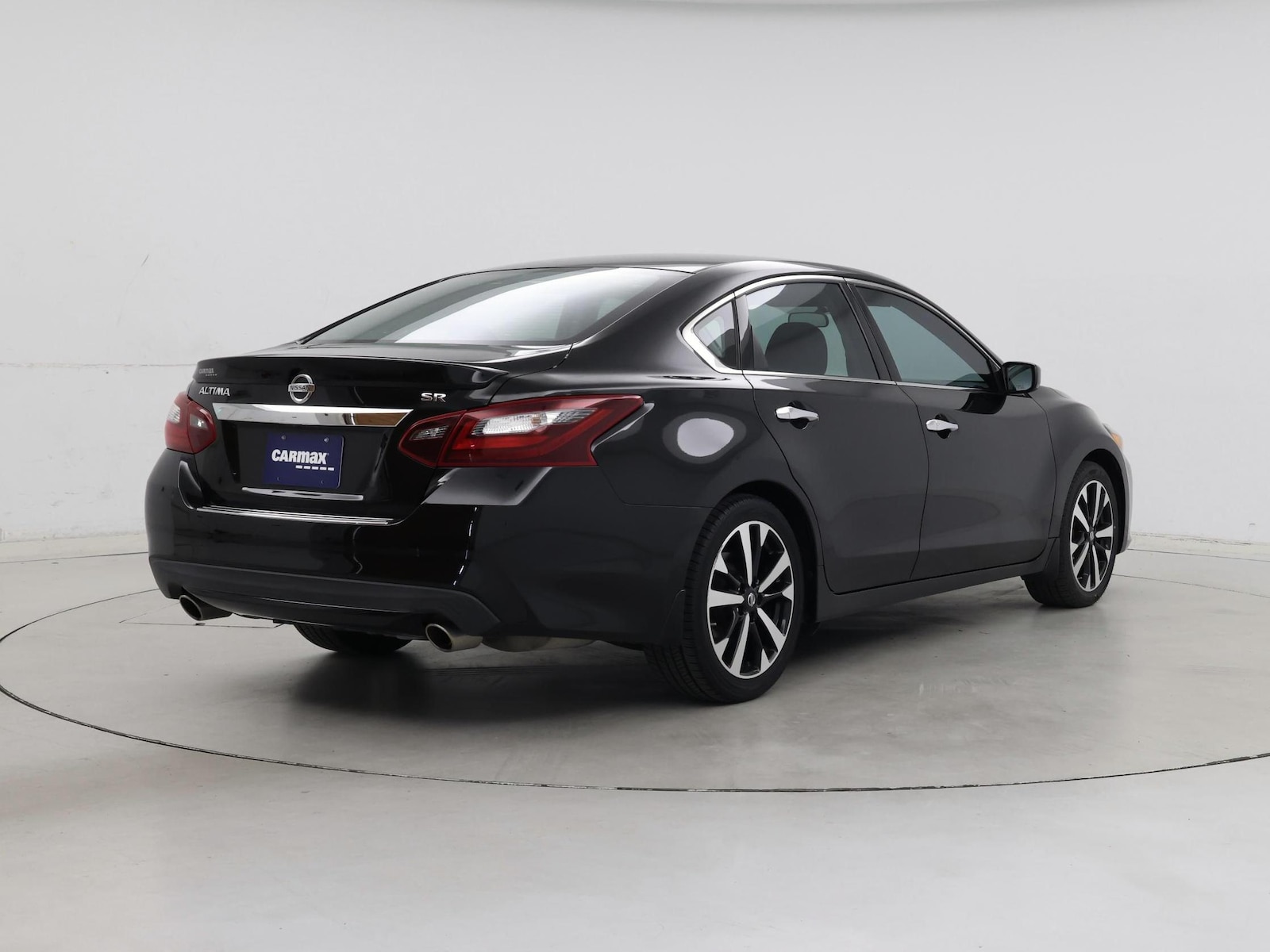 2018 Nissan Altima SR - Photo 9