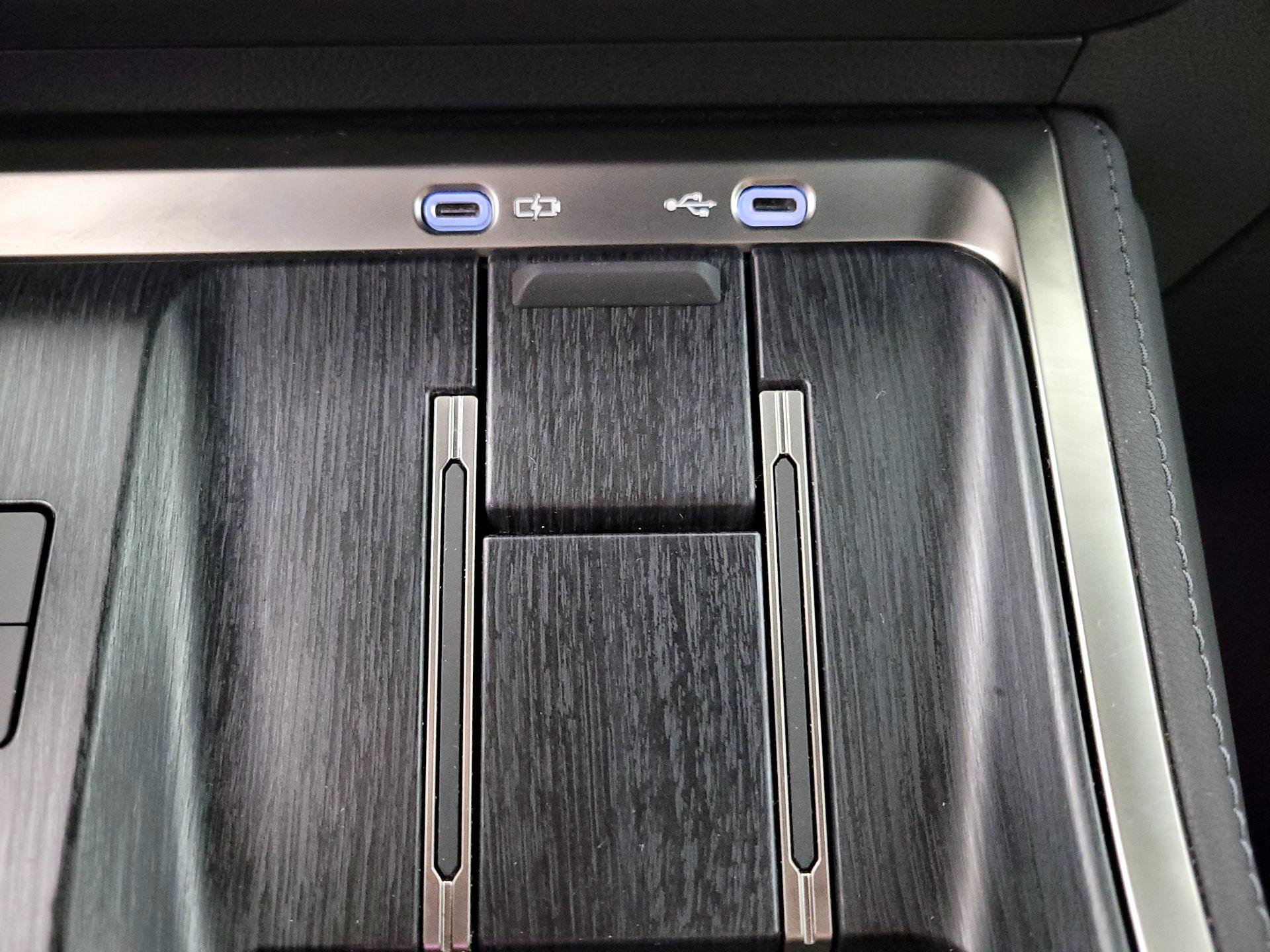 Thumbnail: 2024 Lexus GX - 18