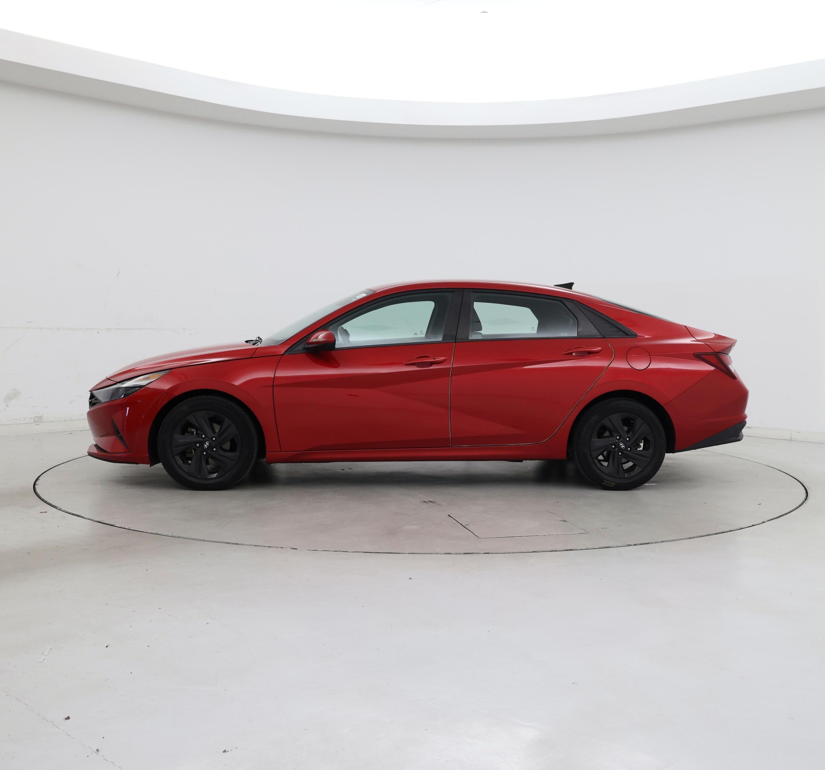 Thumbnail: 2021 Hyundai Elantra - 3