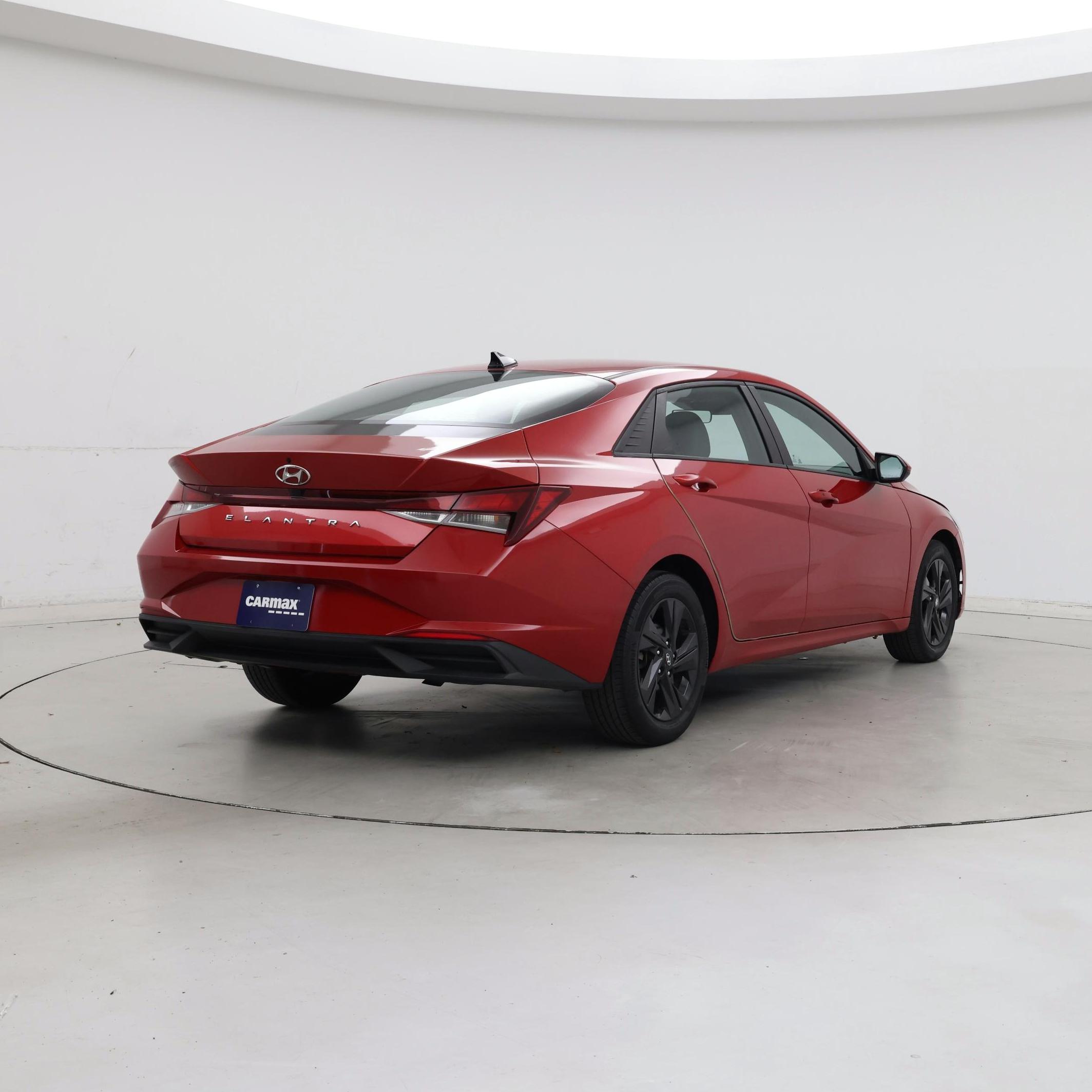 Thumbnail: 2021 Hyundai Elantra - 8