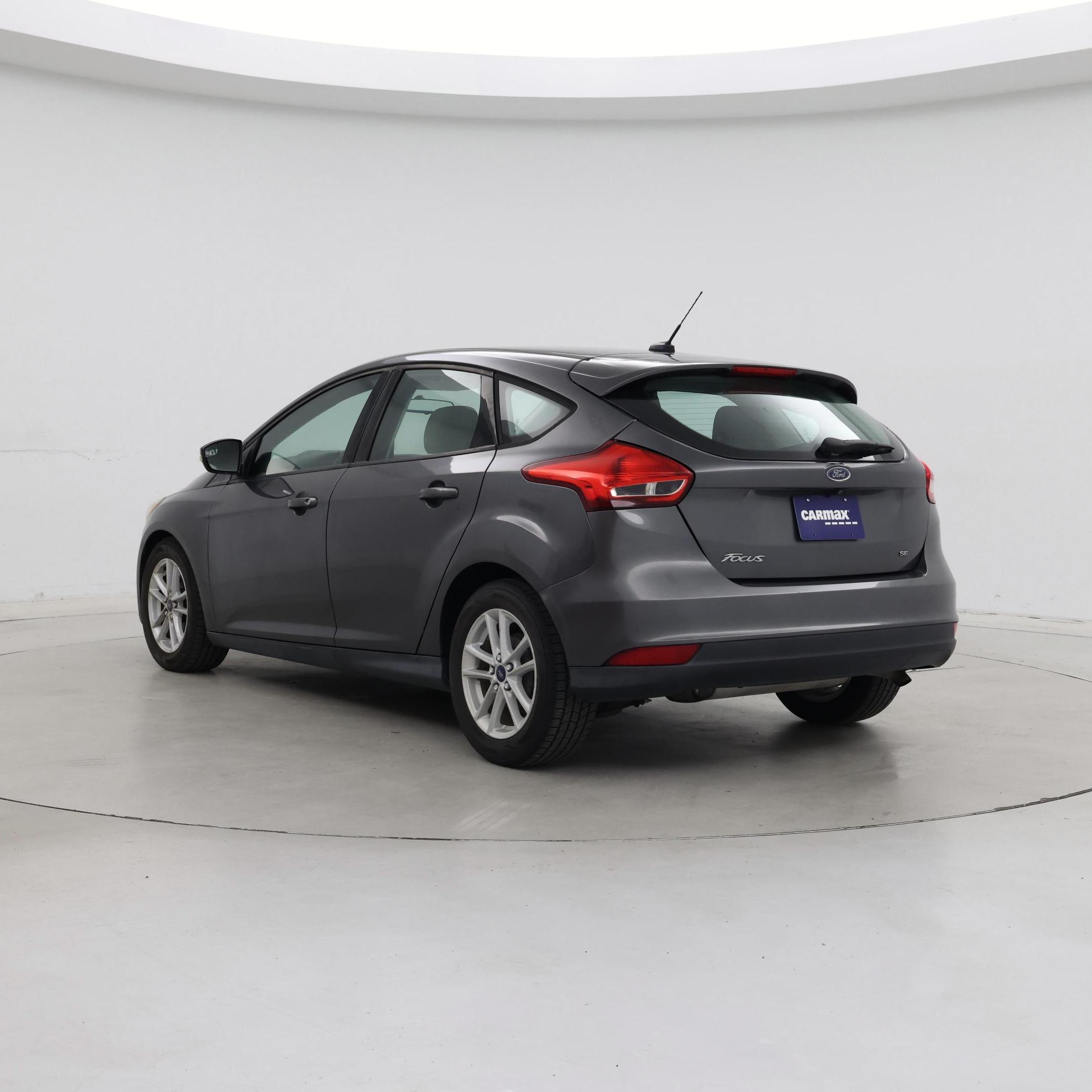 Thumbnail: 2017 Ford Focus - 2