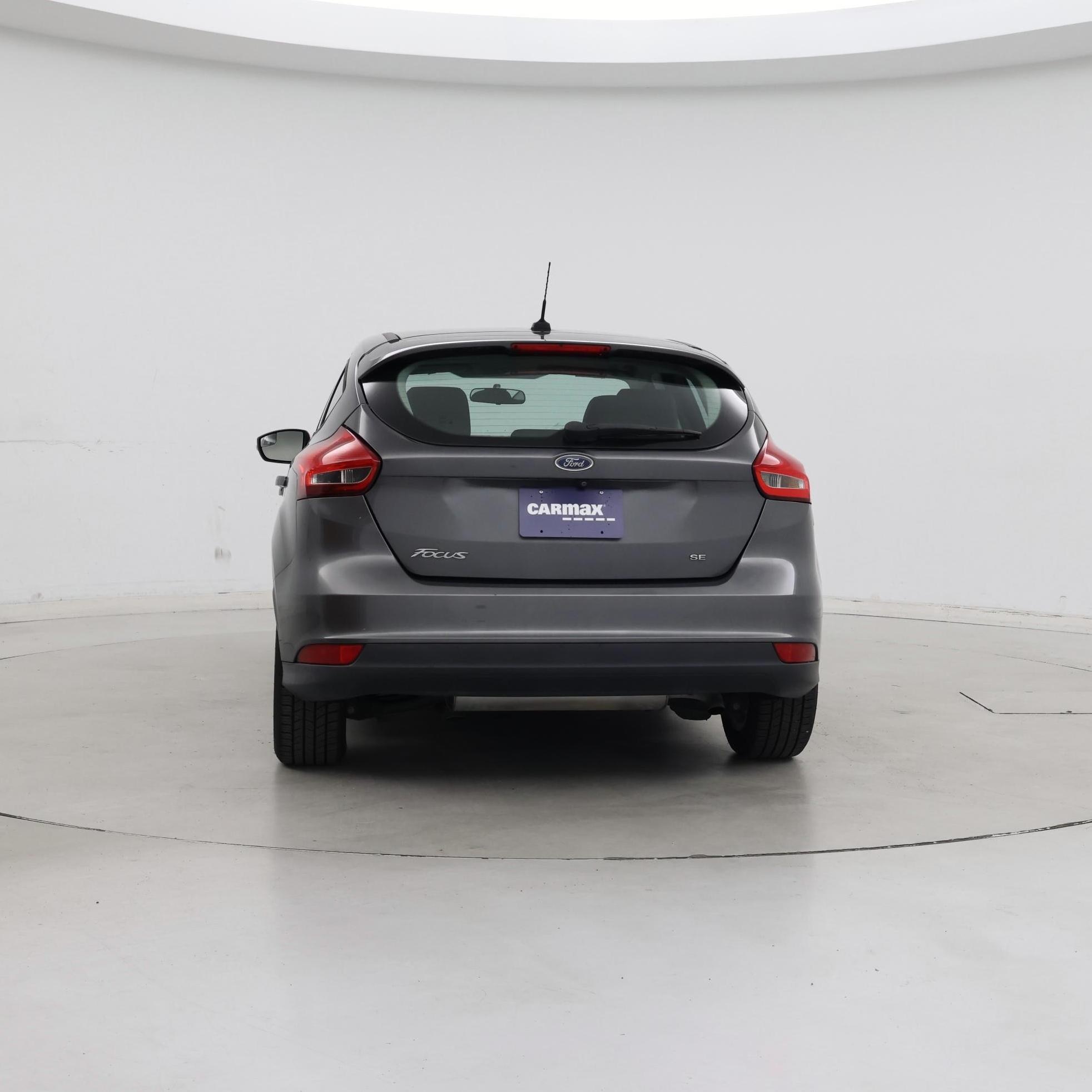Thumbnail: 2017 Ford Focus - 6