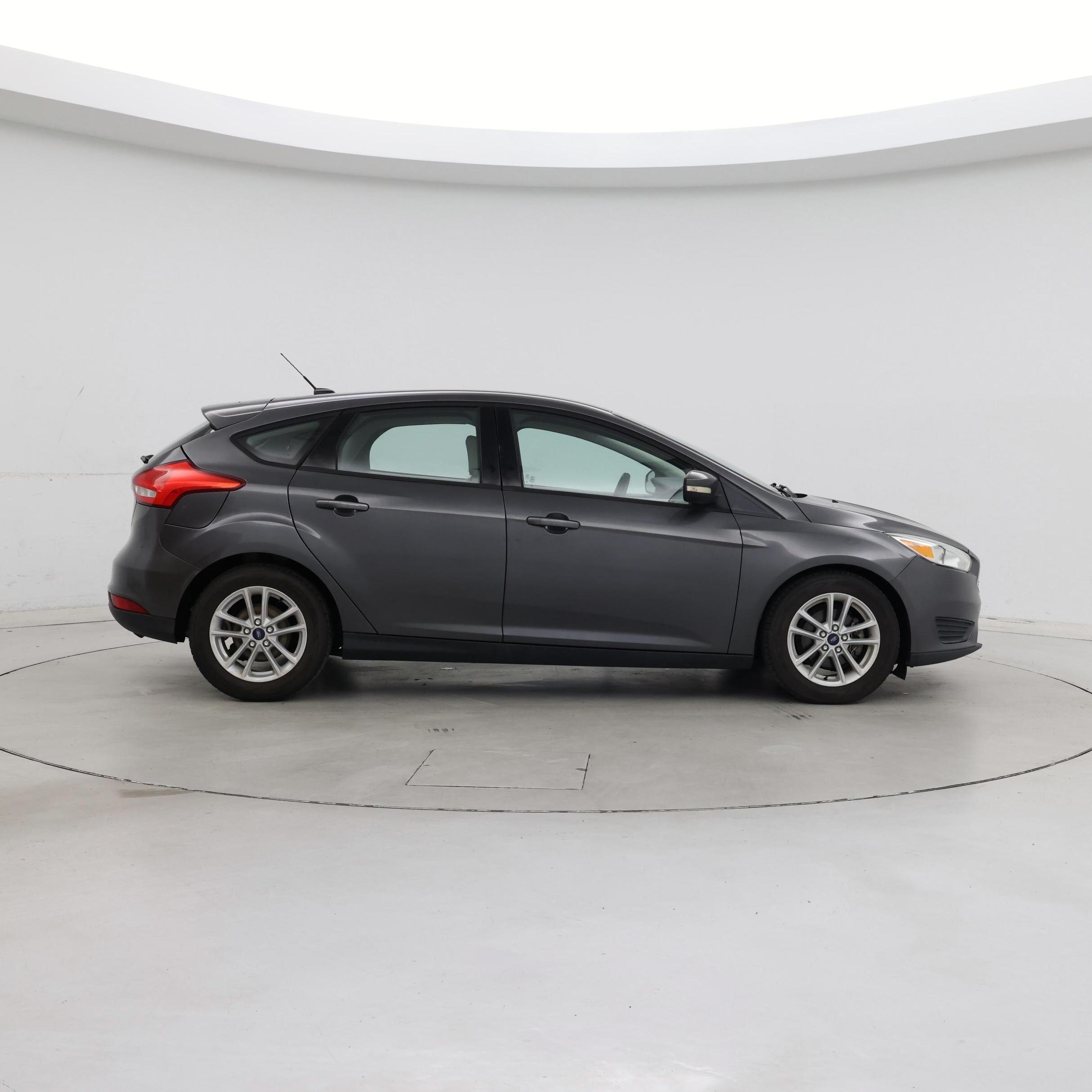 Thumbnail: 2017 Ford Focus - 7