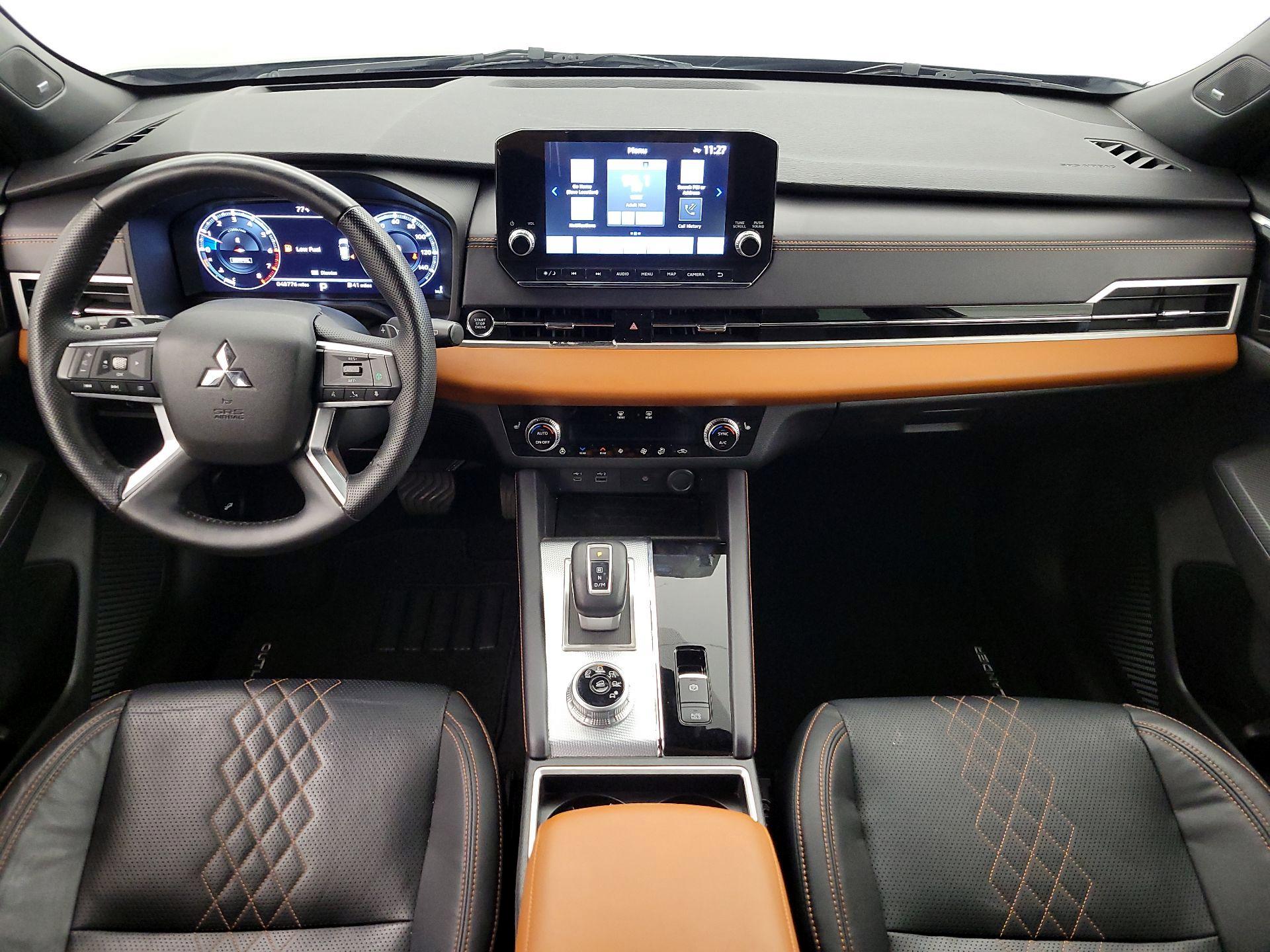 Thumbnail: 2022 Mitsubishi Outlander - 9