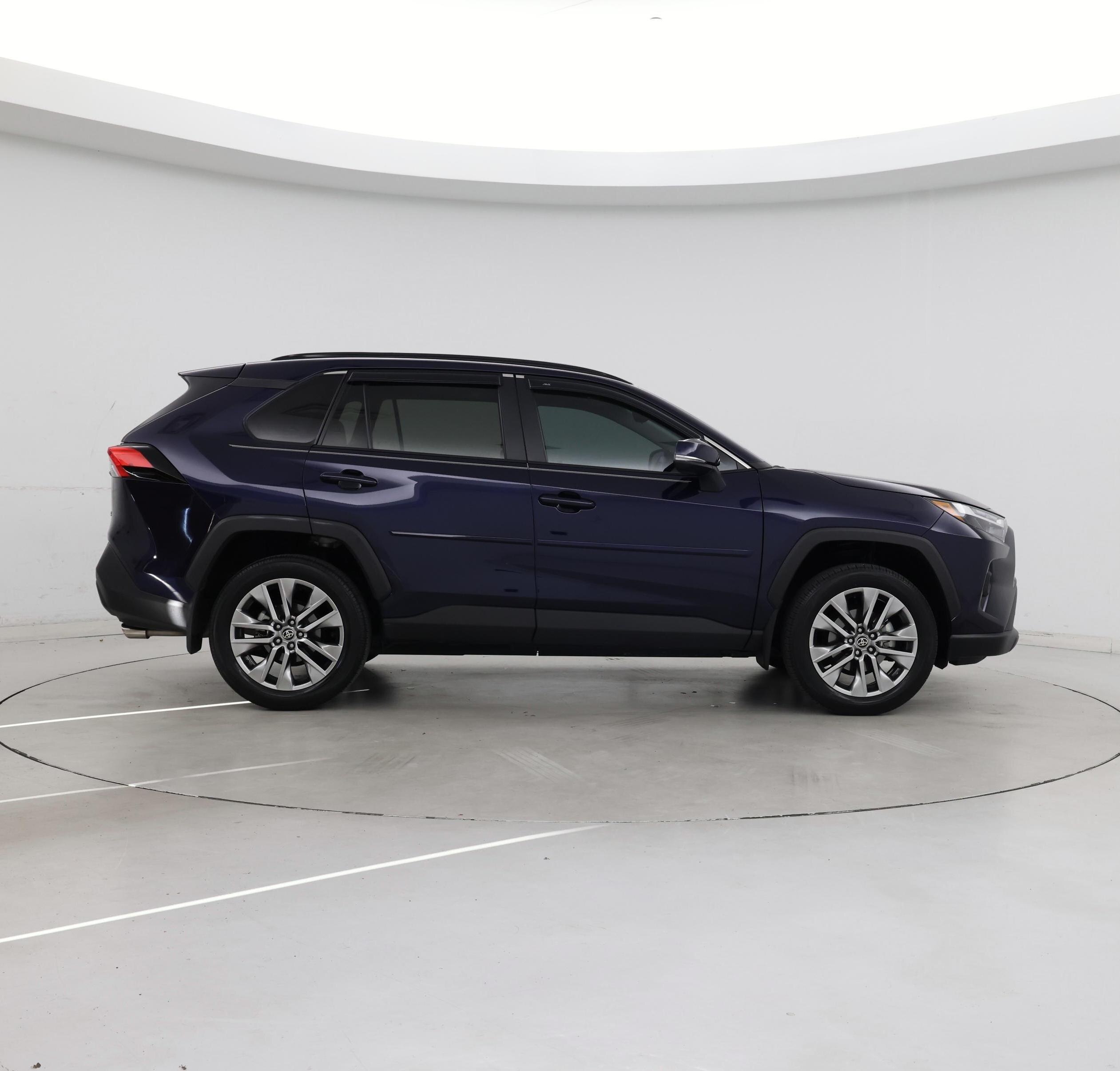 Thumbnail: 2022 Toyota RAV4 - 7